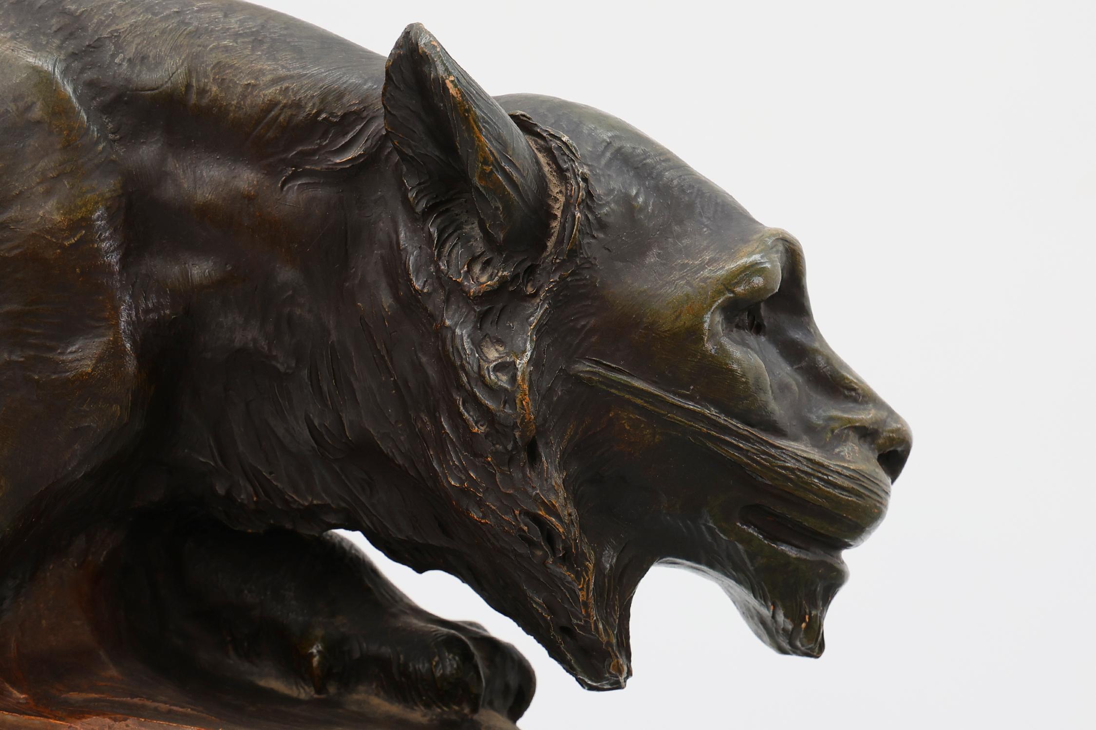 Grande statua in terracotta patinata di un Leone, firmata Richard Aurili, Italia in vendita 9