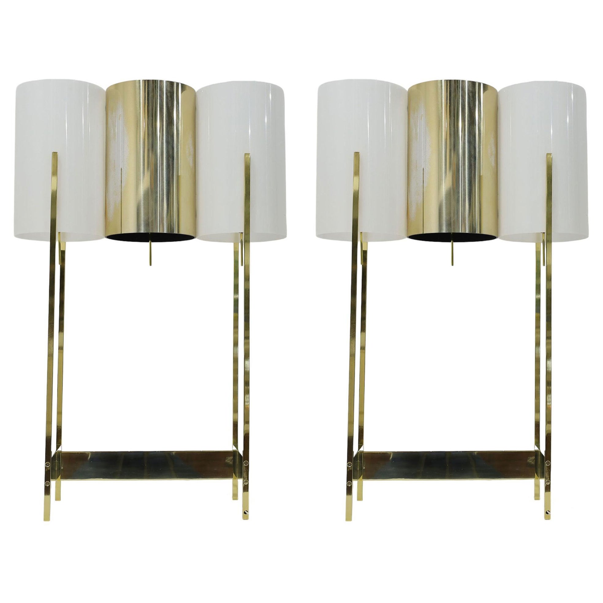 Grandi lampade da tavolo Paul Mayen per Habitat in ottone e lucite, anni '60 in vendita