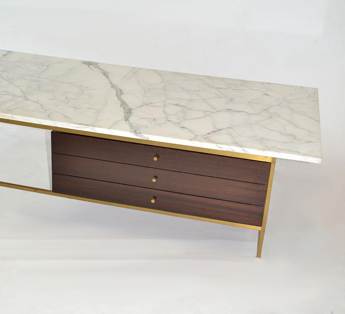 Mid-Century Modern Paul McCobb for Calvin Coffee Table in Marble, Brass and Wood, Mid Century For Sale