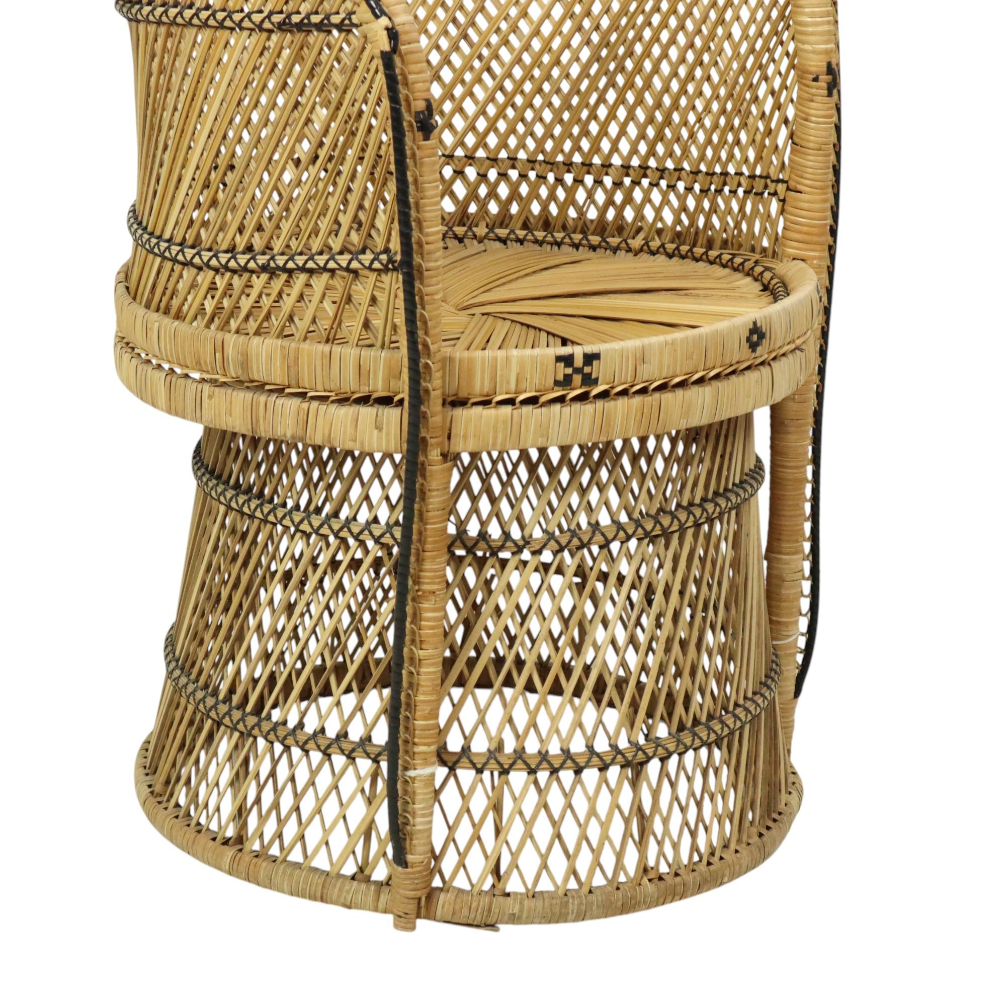 Großer Pfau Stuhl Rattan Emanuelle Stuhl XL Boho Style 149cm (Handgefertigt) im Angebot