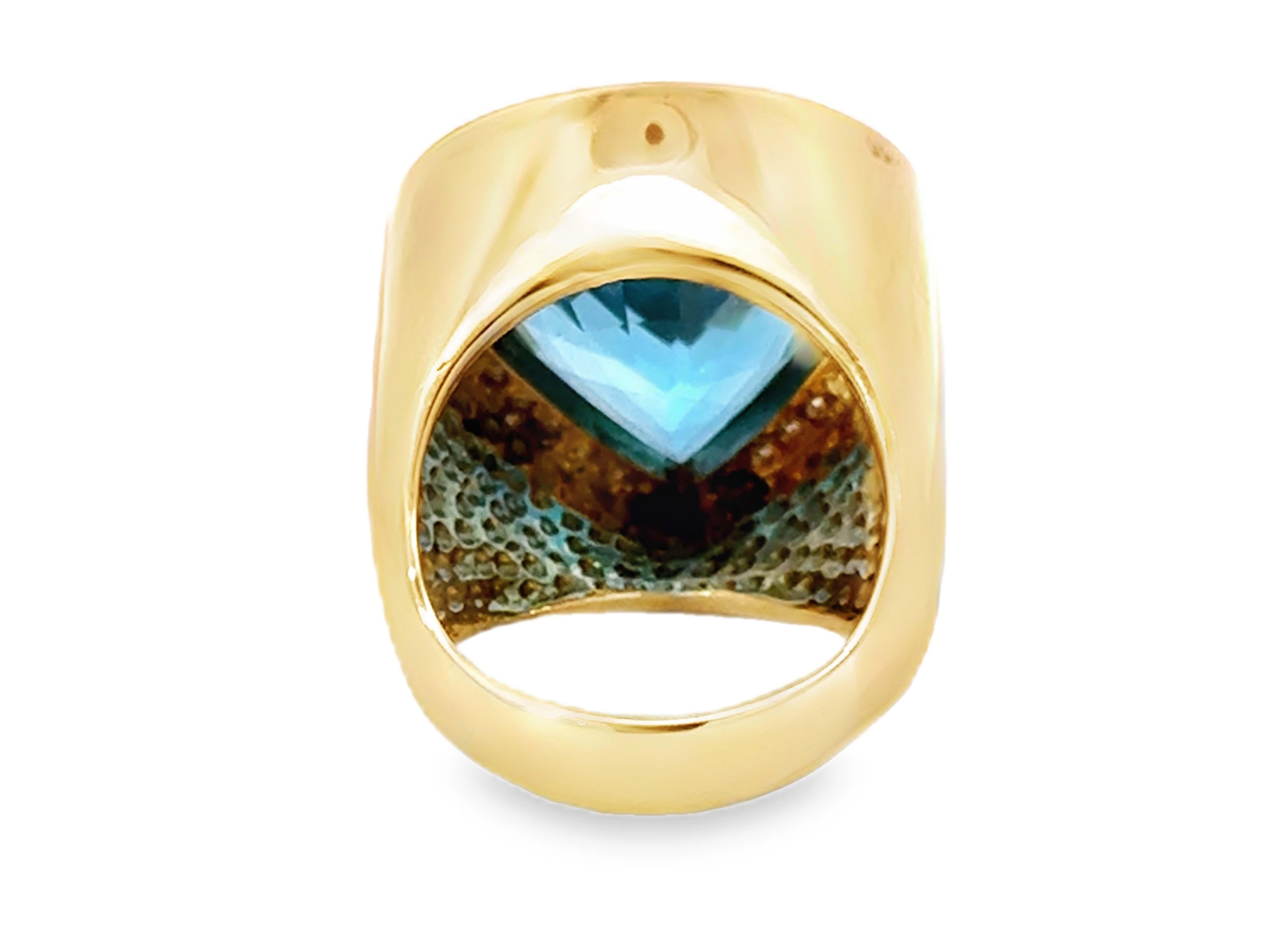 Grande anello a forma di pera con topazio blu e diamanti in oro giallo 18 carati in vendita 2