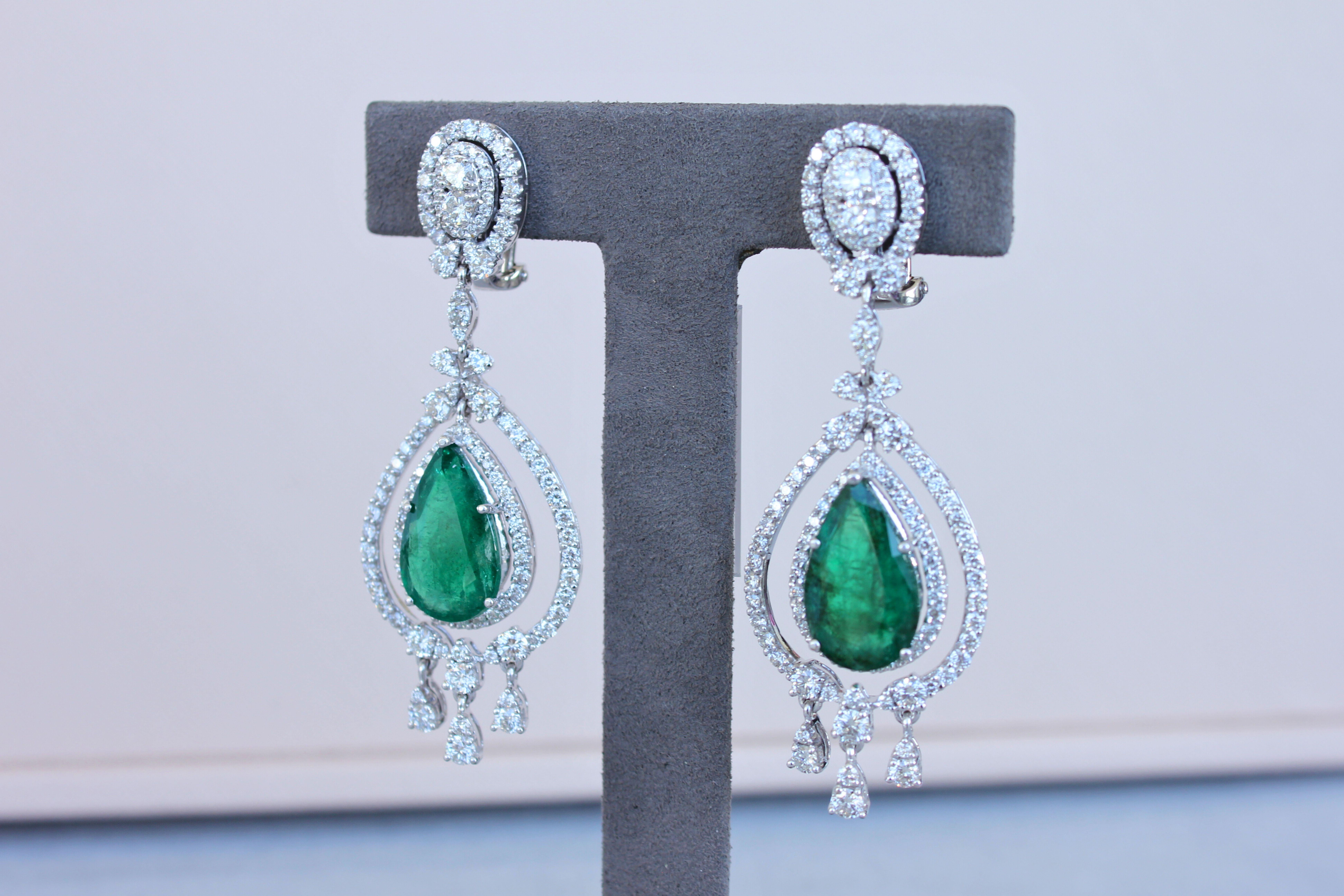 Women's Large Pear-Shape Drop Emeralds Diamond Chandelier 18K White Gold Unique Earrings For Sale