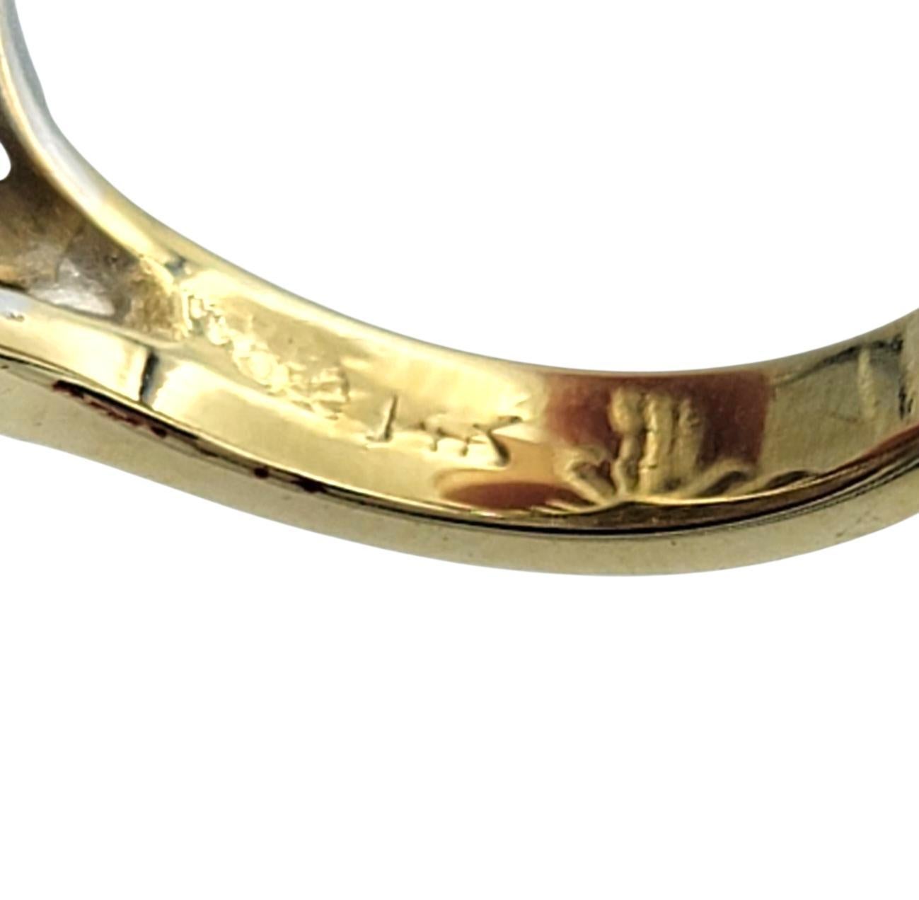 Großer birnenförmiger Multi-Diamant-Cluster-Cocktailring aus zweifarbigem 14 Karat Gold Damen im Angebot