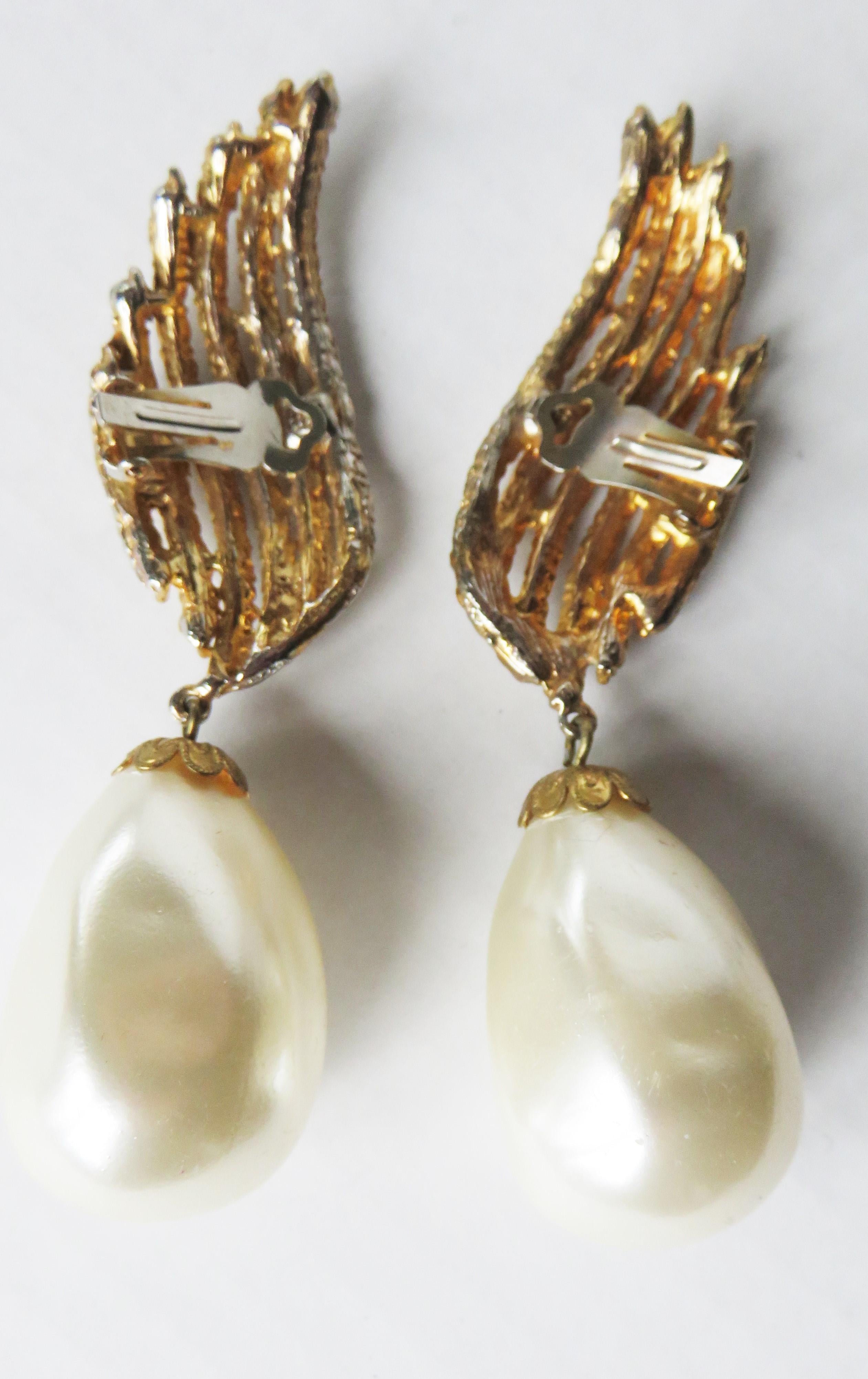 Large Pearl and Crystal Wing Magazine Cover Earrings 1983 For Sale 3