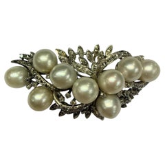 Large pearl and diamond brooch 18Kt gold, year unknown