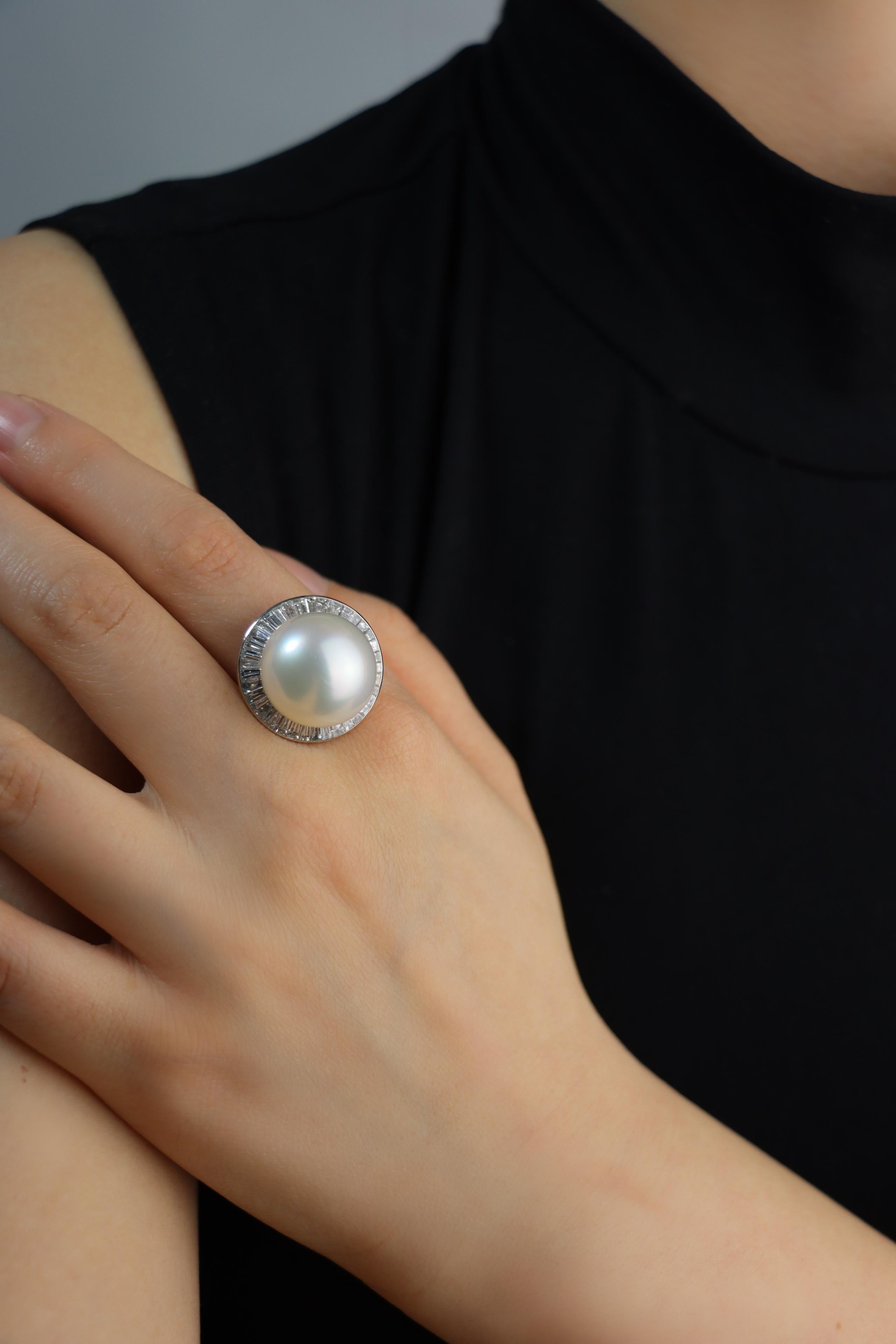 Large Pearl Diamond Cocktail Ring

Approximate Dimensions: 
7.5 (Ring Size) 
3.6 carats (Diamonds +/- )
16.63 mm (Pearl)
15.4 grams in weight.


** Condition Remarks in the form of age-related wear to Pearl such as scratches / scuffs / abrasions are