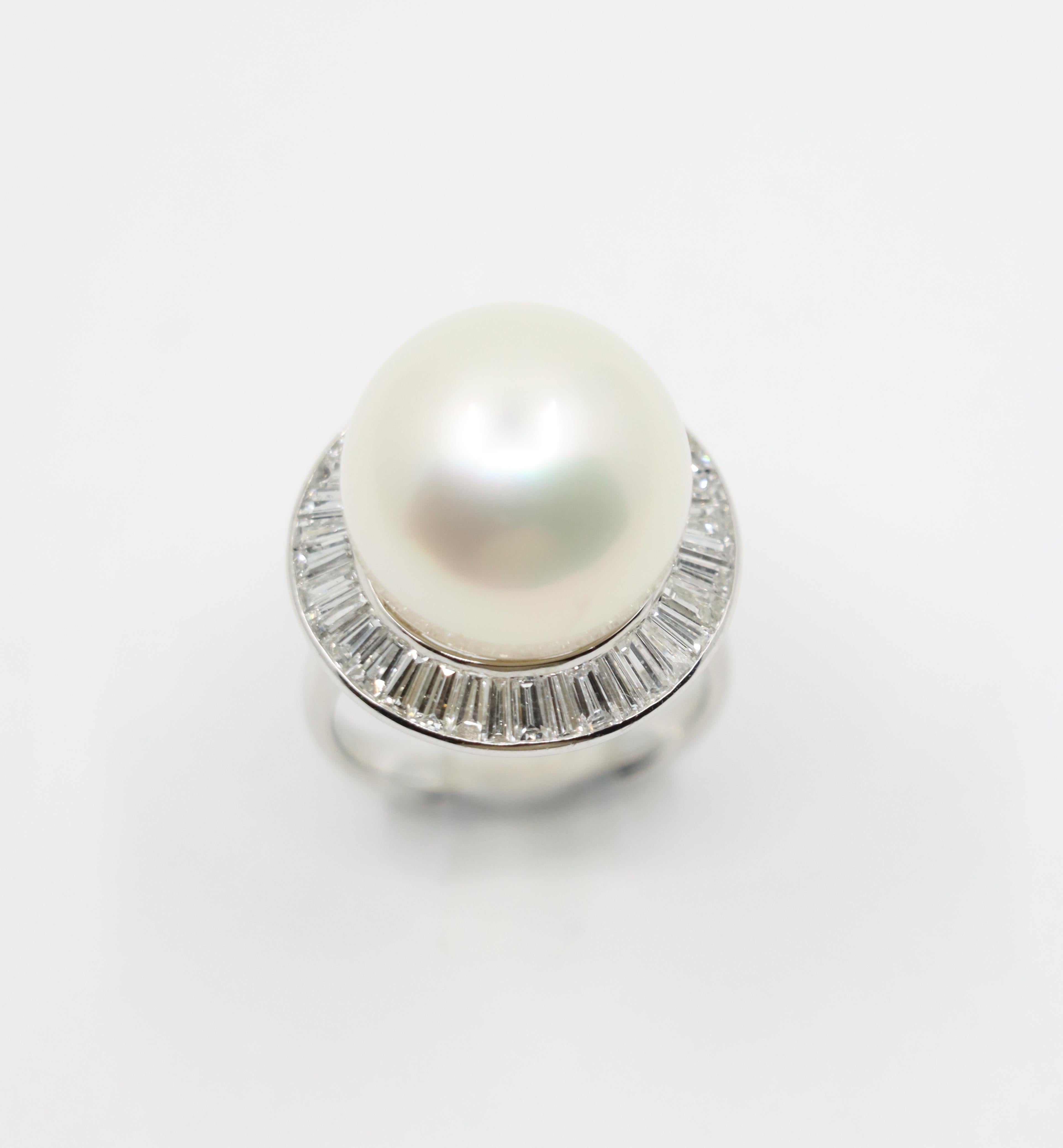 Round Cut Large Pearl Diamond Cocktail Ring For Sale