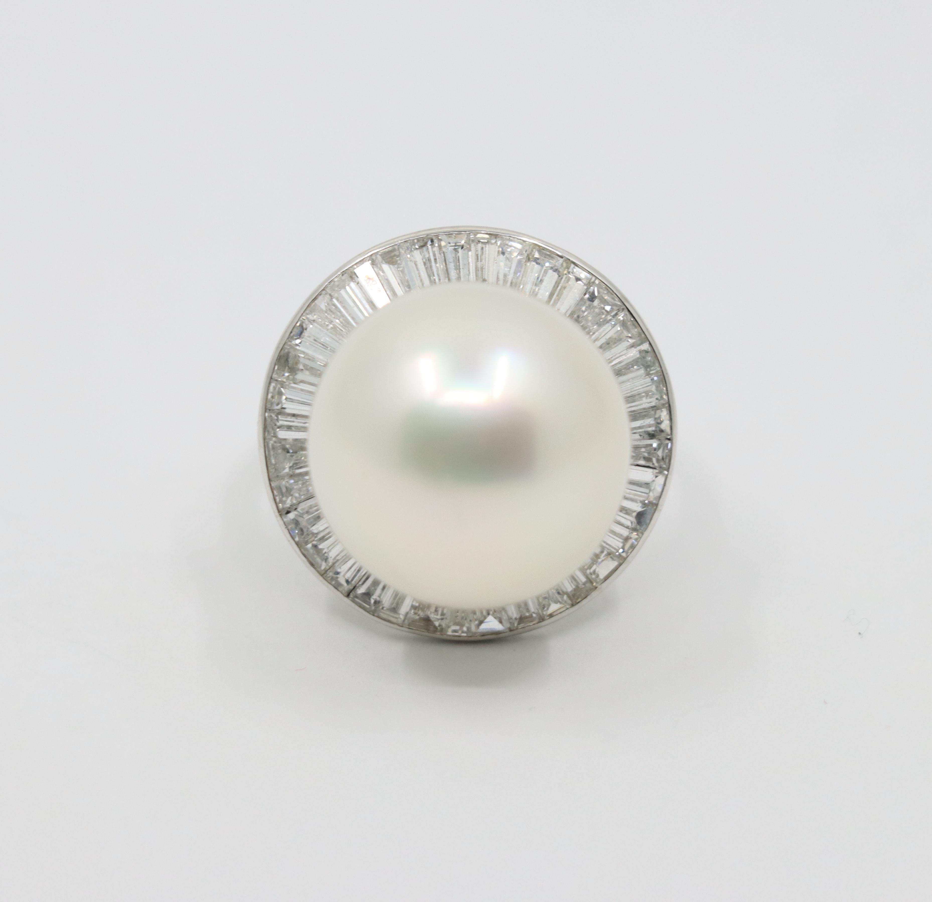 Large Pearl Diamond Cocktail Ring In Good Condition For Sale In Flushing, NY