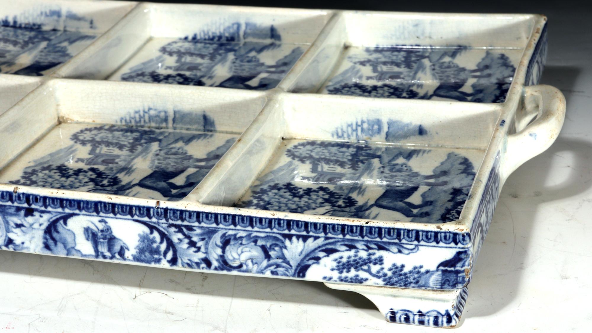 Grand plateau bleu imprimé avec le motif de l'Angry Lion en vente 2