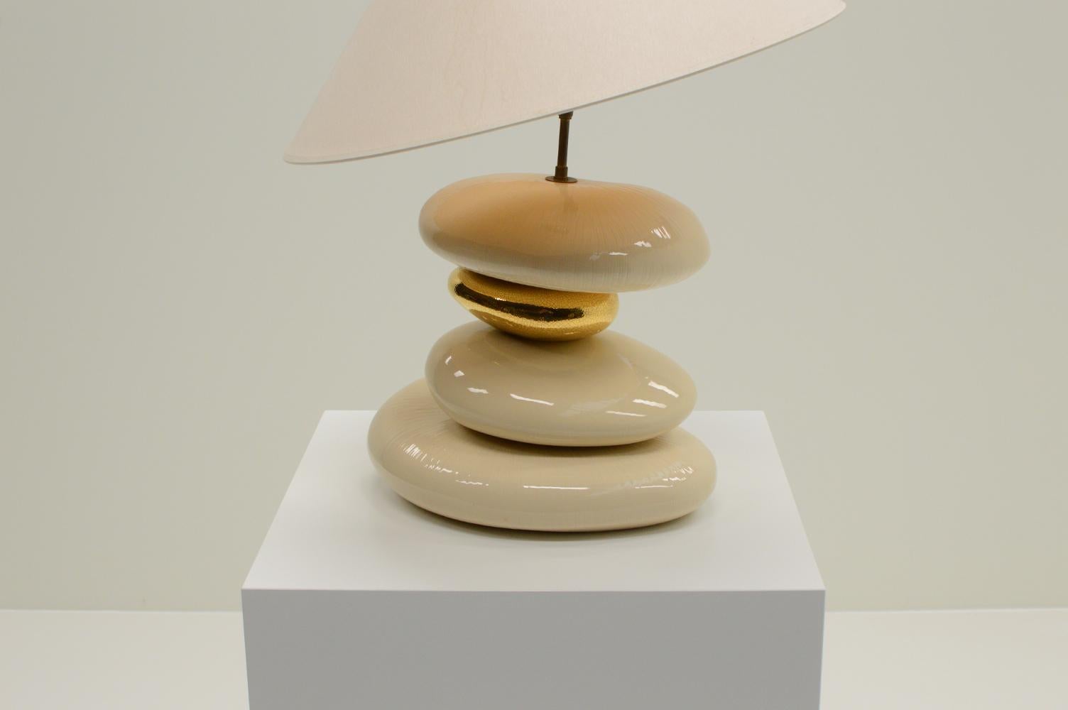 Large Pebble table lamp by François Chatain, 1980s France. In Good Condition For Sale In Landgraaf, NL