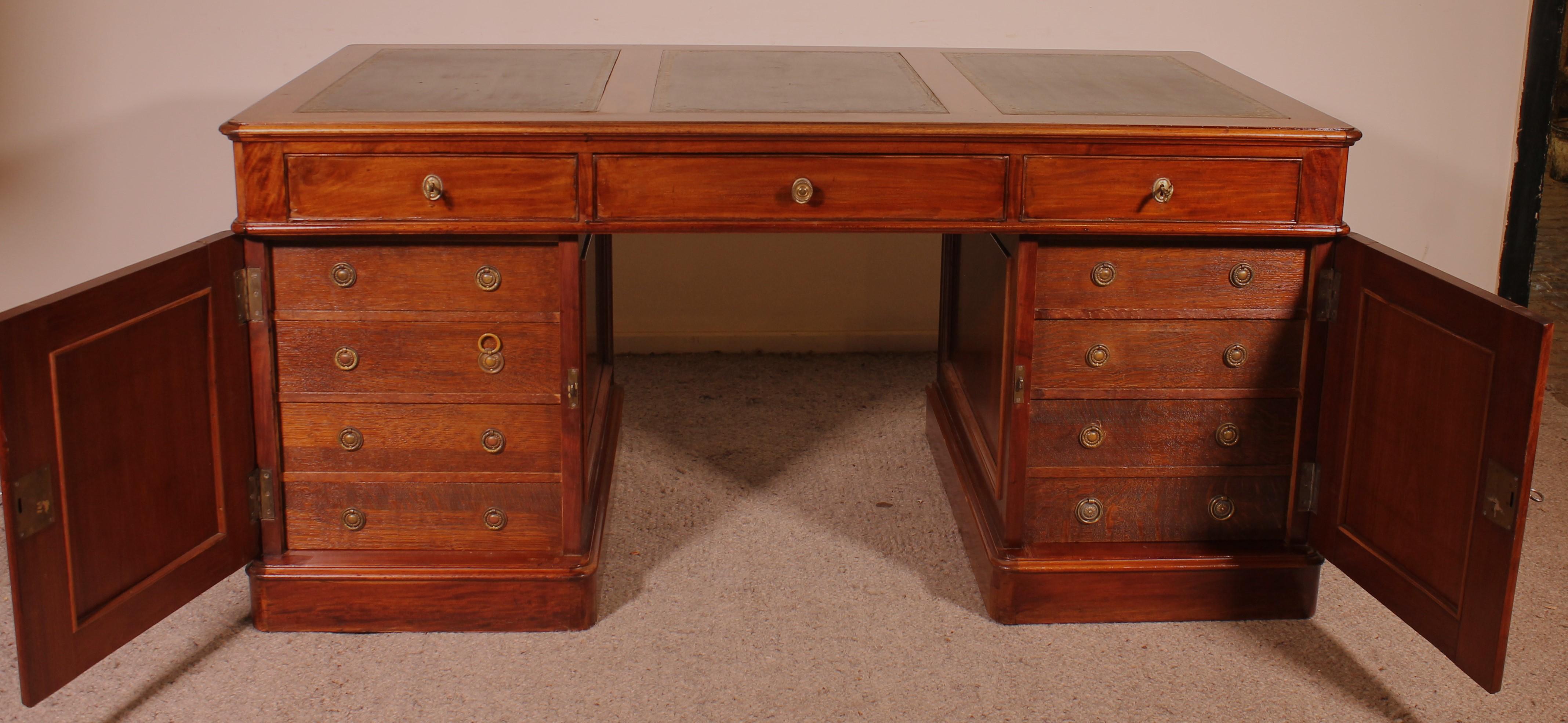 French Large Pedestal Desk In Mahogany From The 19th Century For Sale