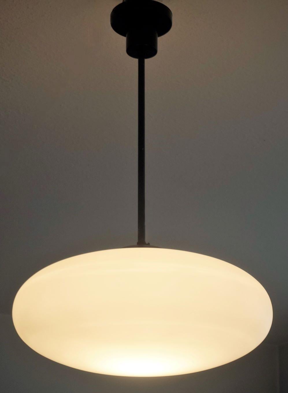Large Pendant by Arredoluce, Italy, 1950s, Brushed Satin Glass Diffuser For Sale 1