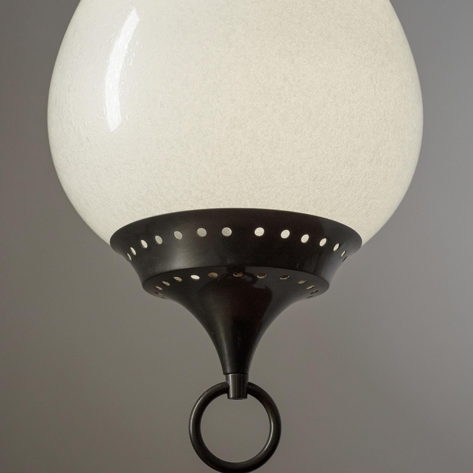 Large Pendant by Reggiani, circa 1960, Murano Glass and Brass 3