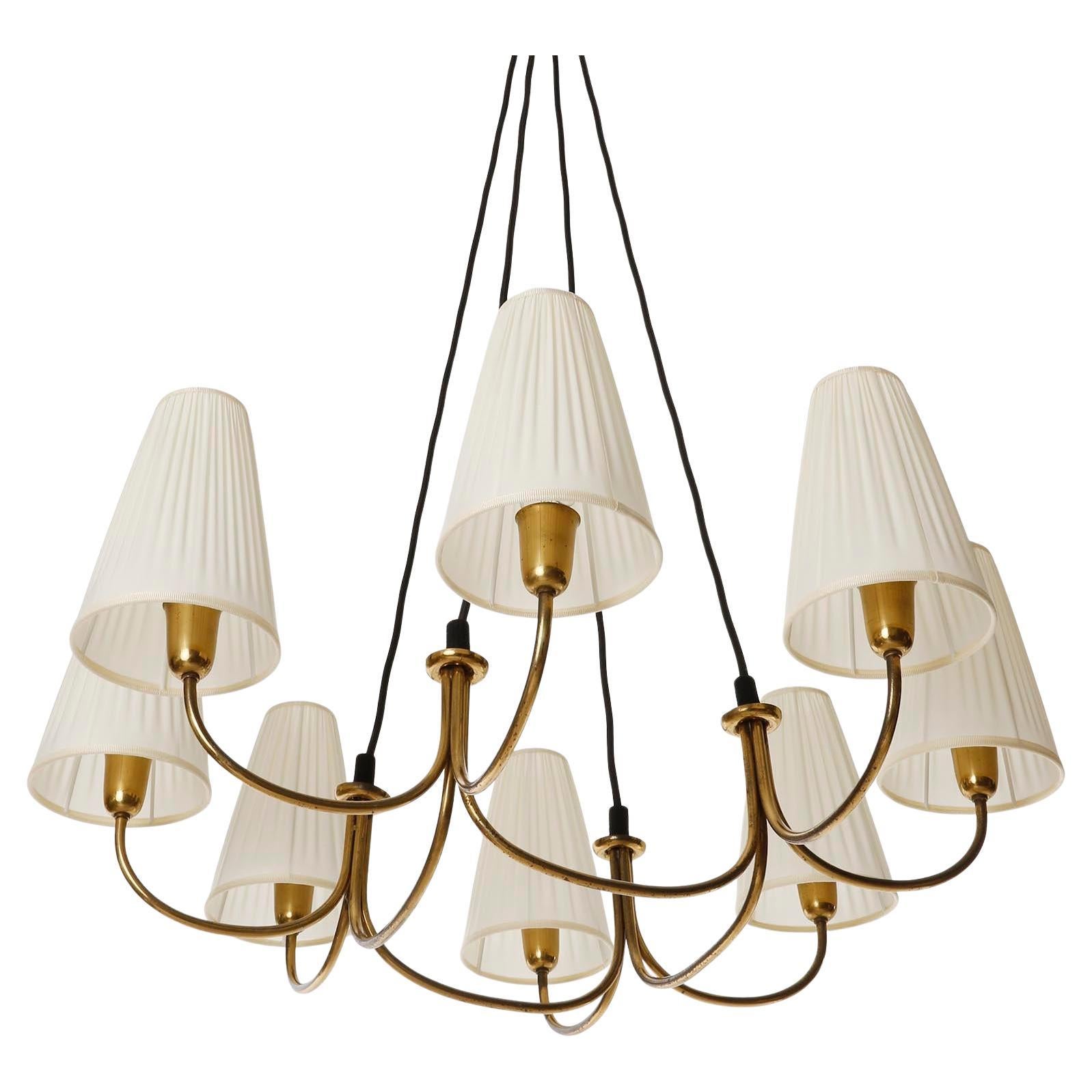 Large Pendant Chandelier Rupert Nikoll, Brass Pleated Cream Fabric Shades, 1950s In Excellent Condition In Hausmannstätten, AT