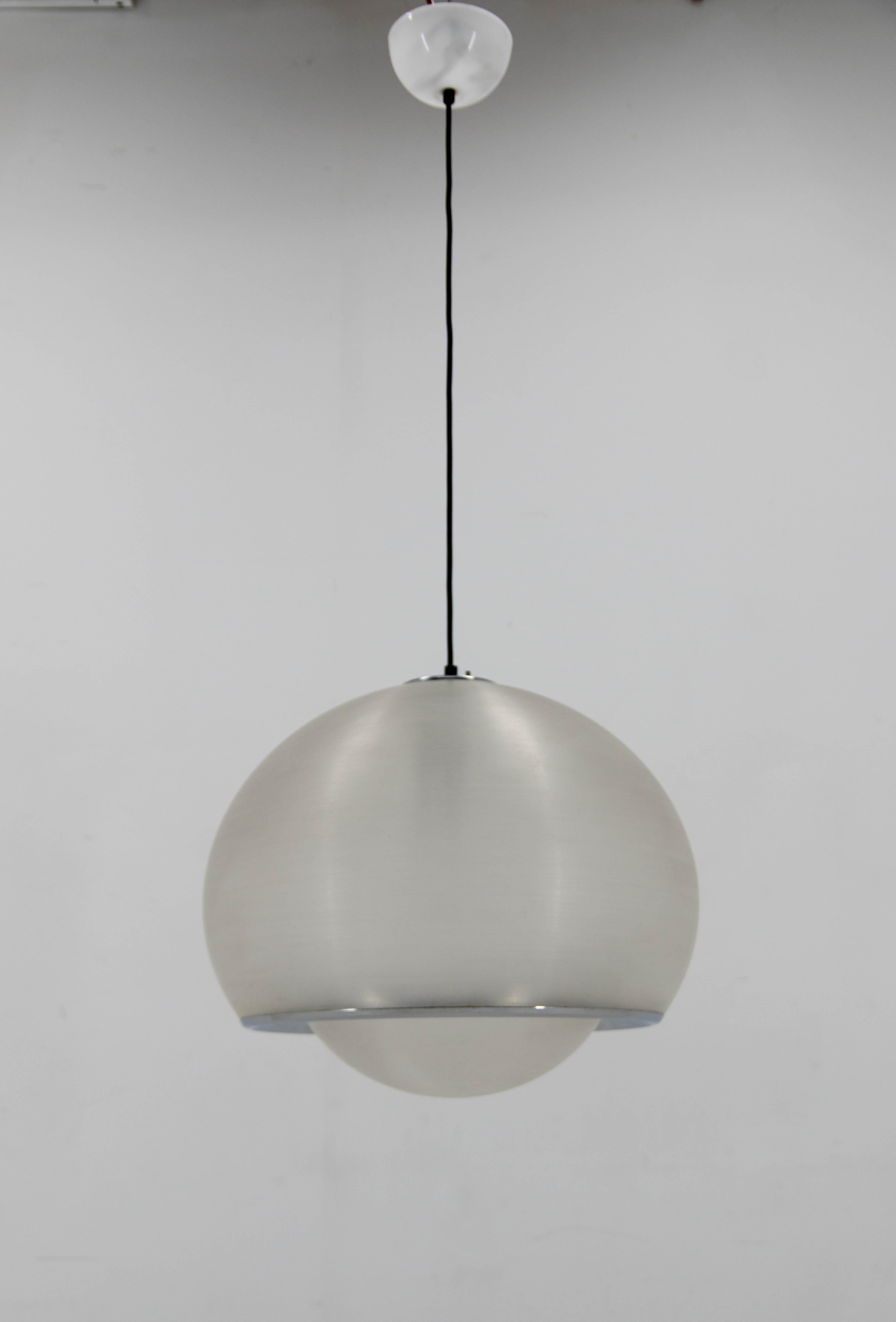 Large semitransparent white plastic pendant made in Italy in 1970s.
Labeled by Guzzini
Rewired: 1x60W, E25-E27 bulb
US wiring compatible
 