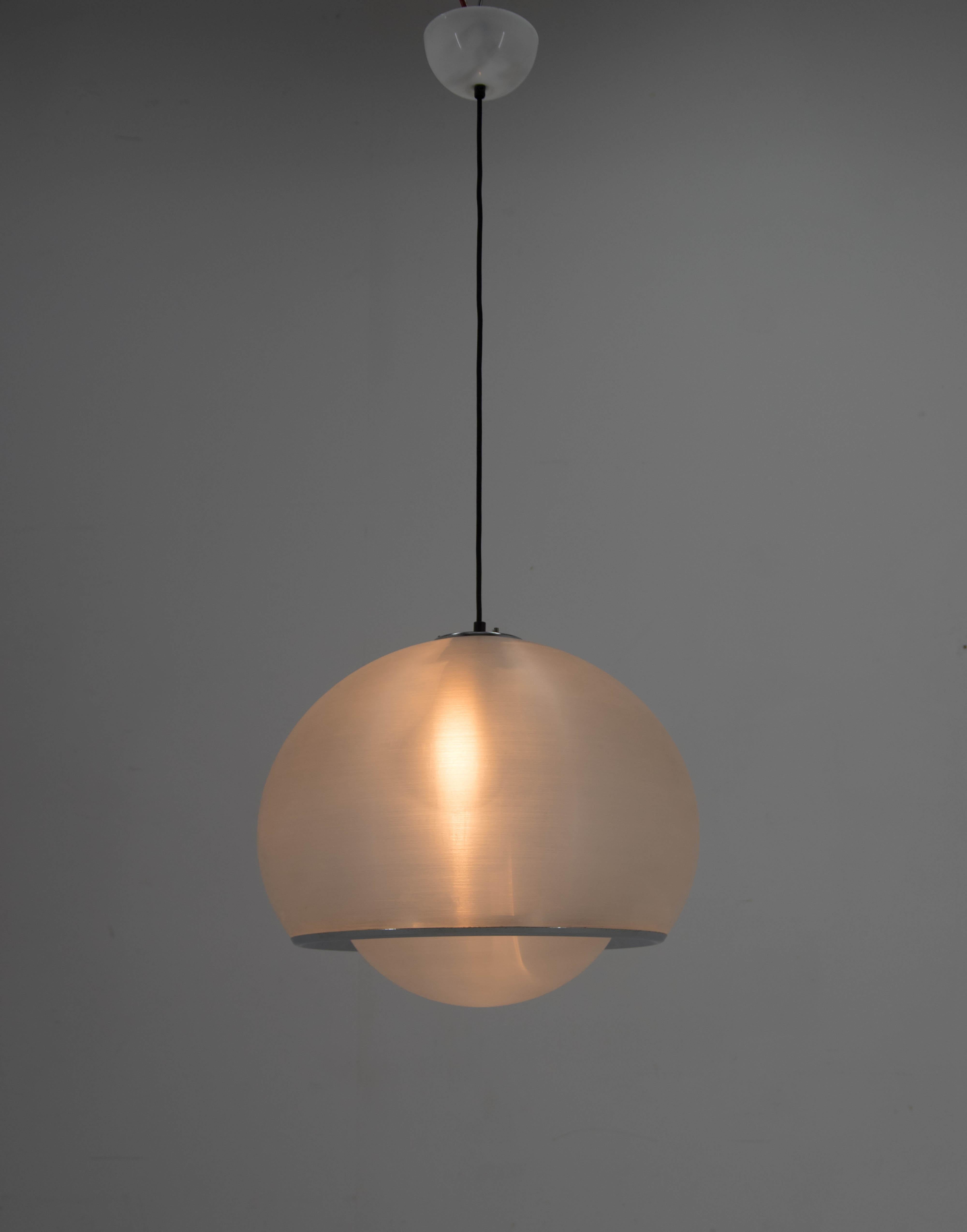 Mid-Century Modern Large Pendant Designed by Harvey Guzzini, Italy, 1970s For Sale