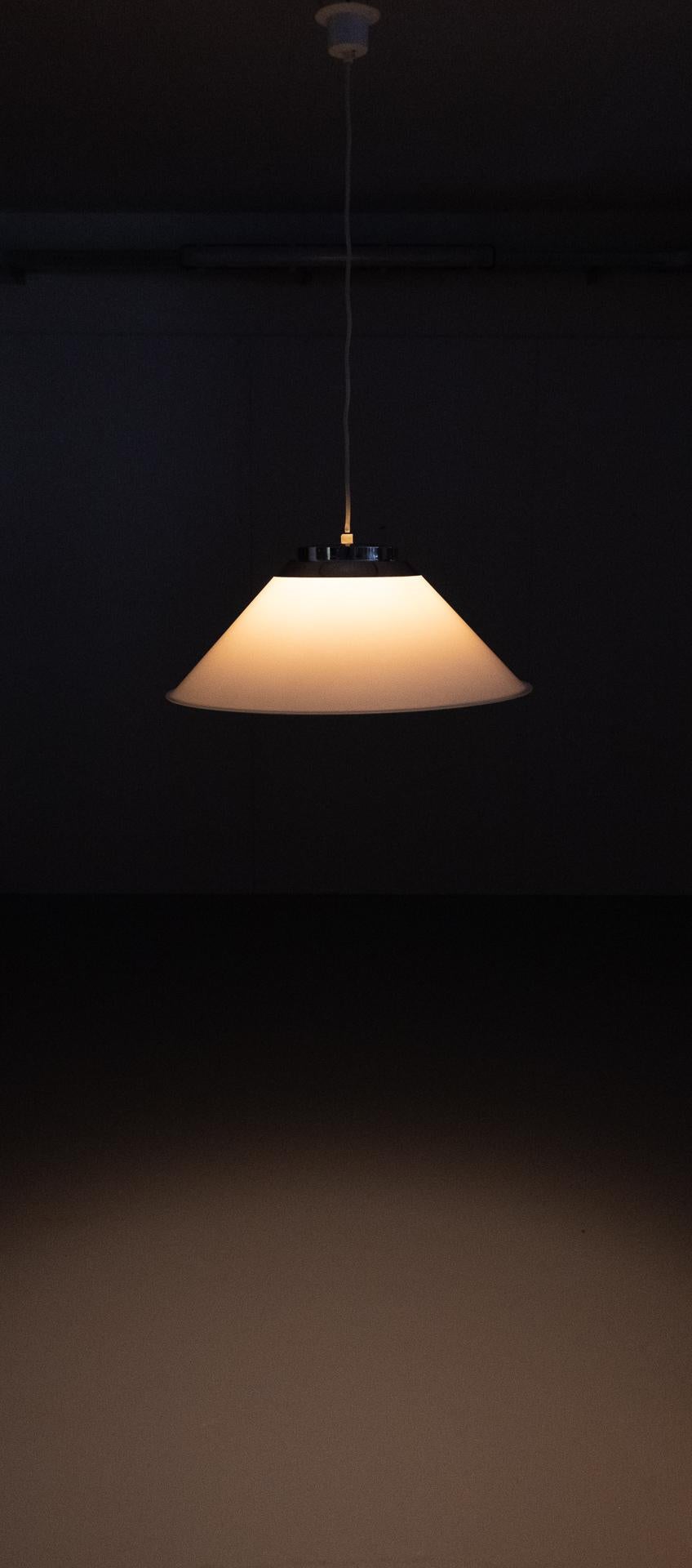 Grande lampe à suspension Atelj Lyktan, années 1970 en vente 7