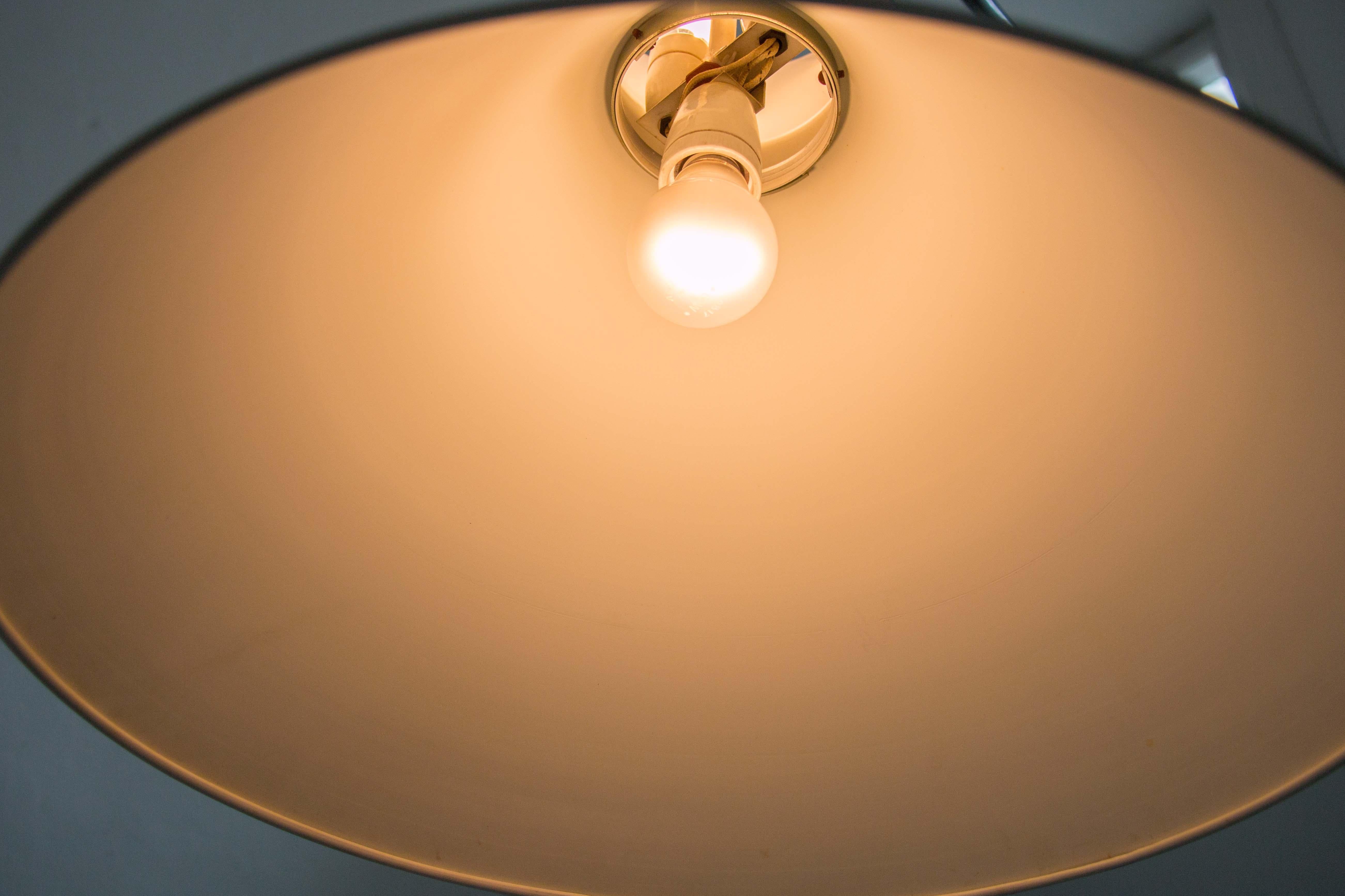Lampada a sospensione grande 