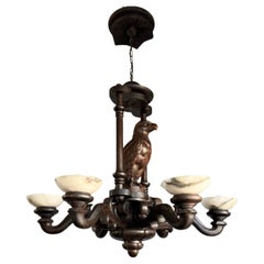 Lustre ancien extrêmement rare avec grande sculpture d'aigle américain des années 1920