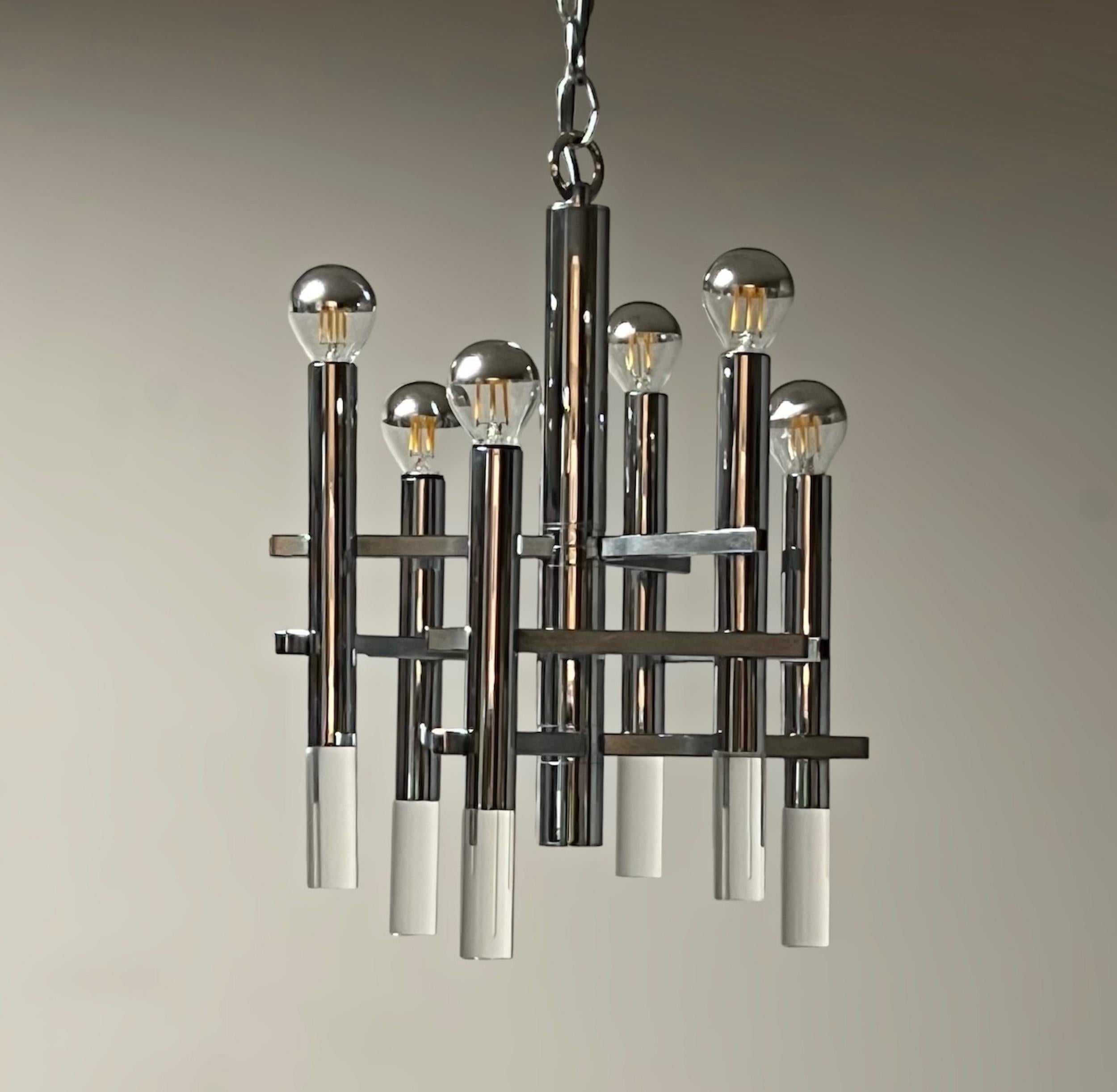 Large Pendant Light in Chrome Metal and Perspex by Gaetano Sciolari, 1970s  For Sale 5