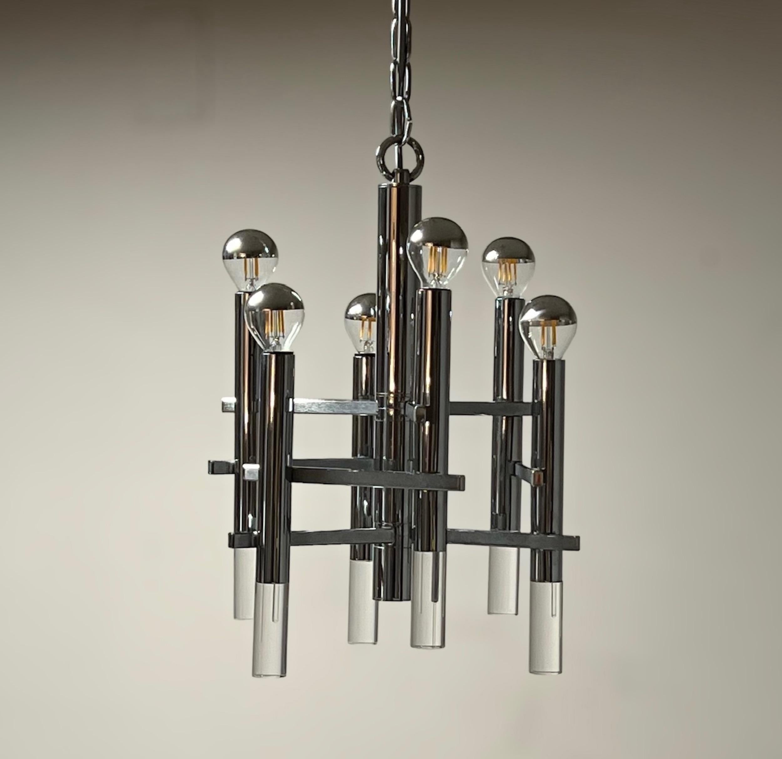 Large Pendant Light in Chrome Metal and Perspex by Gaetano Sciolari, 1970s  For Sale 3