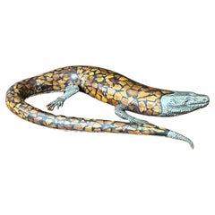 Grande scultura di lucertola in conchiglia e placca d'argento di Maitland Smith