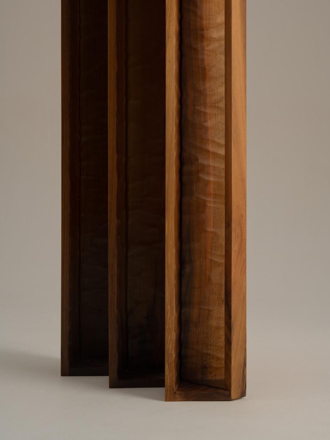 Espejo grande PERCEPCIÓN, Madera de nogal, Hecho a mano en Francia en Nuevo estado para la venta en MARSEILLE, FR