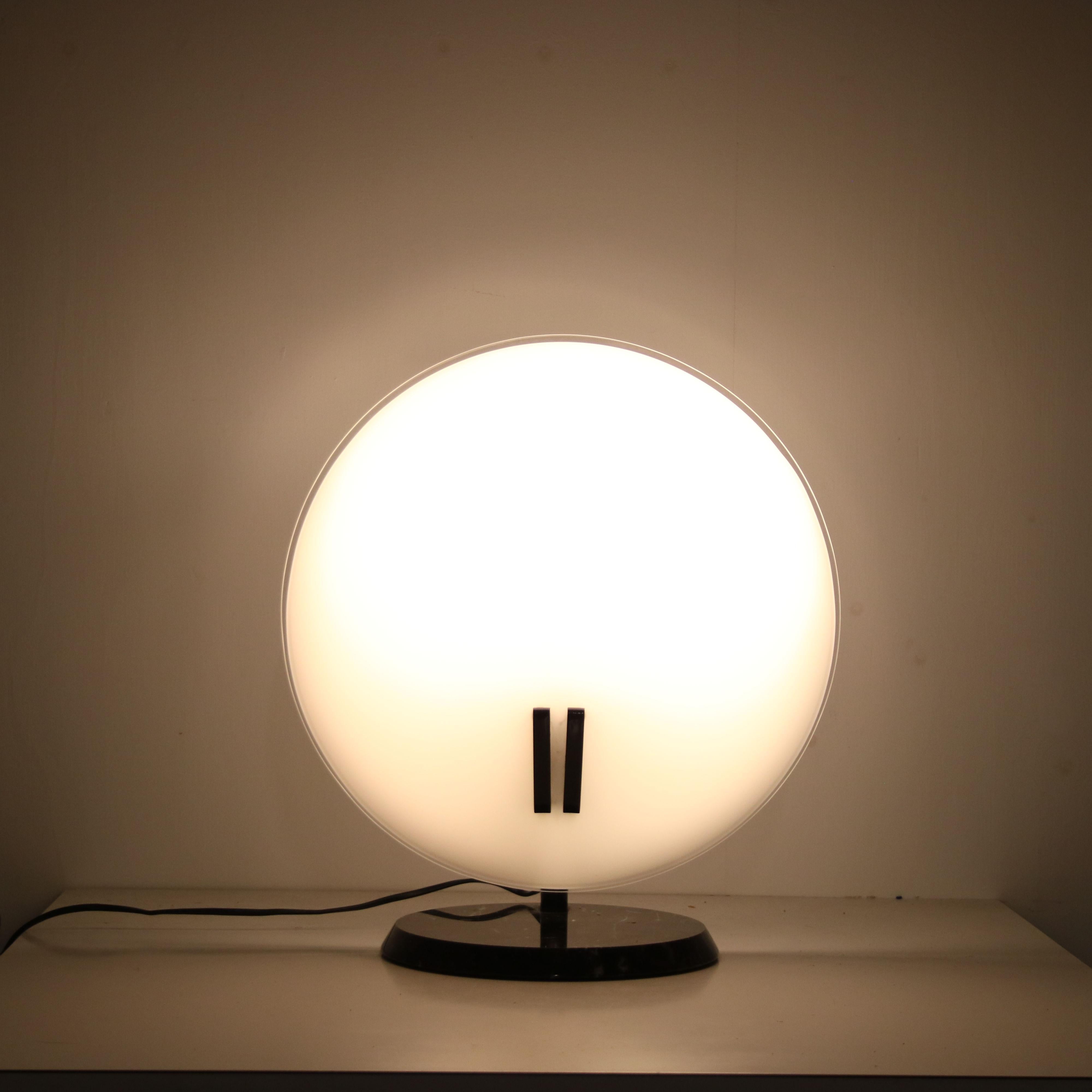 Large “Perla” Table lamp by Bruno Gecchelin for Oluce, Italy 1980 For Sale 2