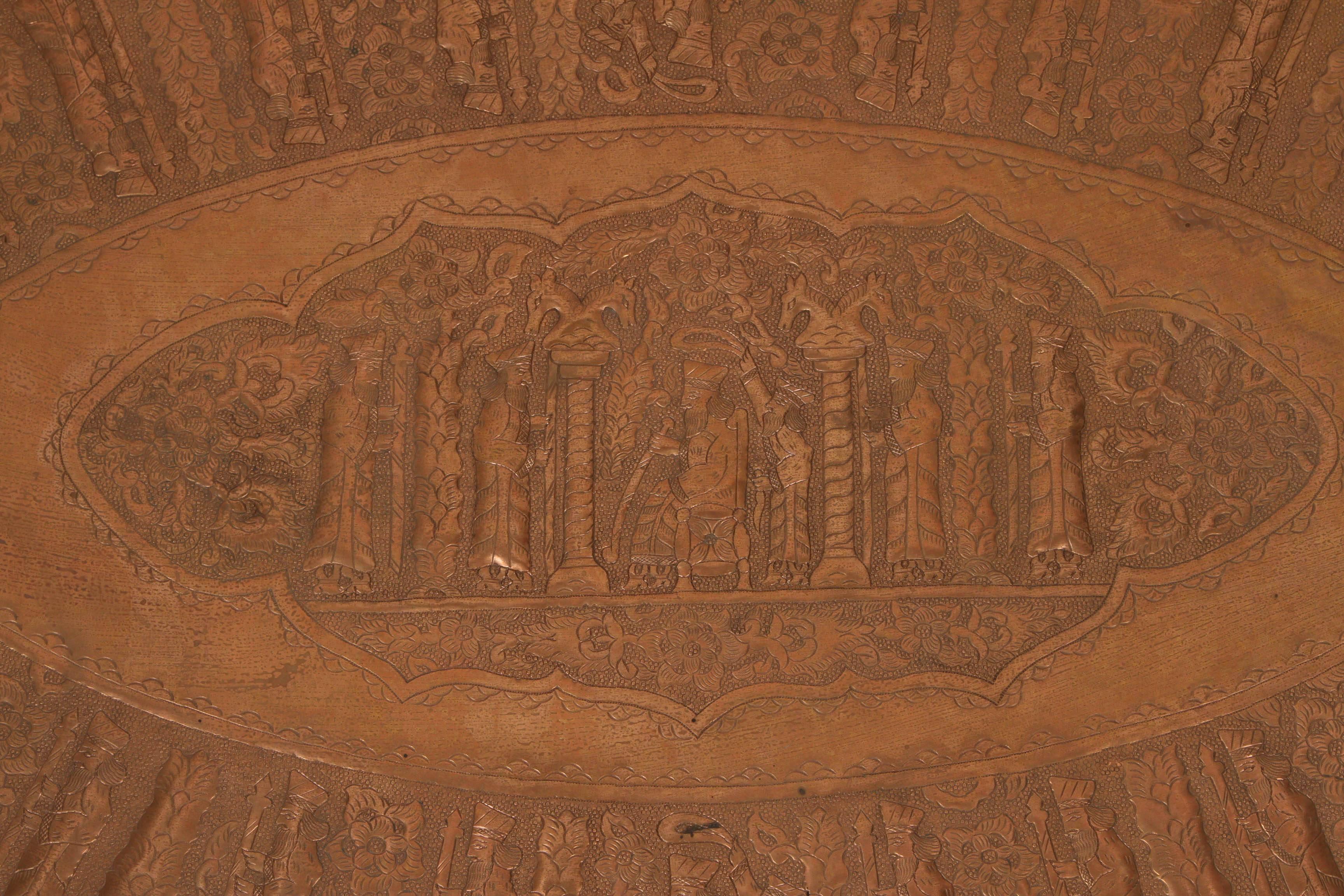 19th Century Large Persian Moorish Style Oval Decorative Copper Tray For Sale