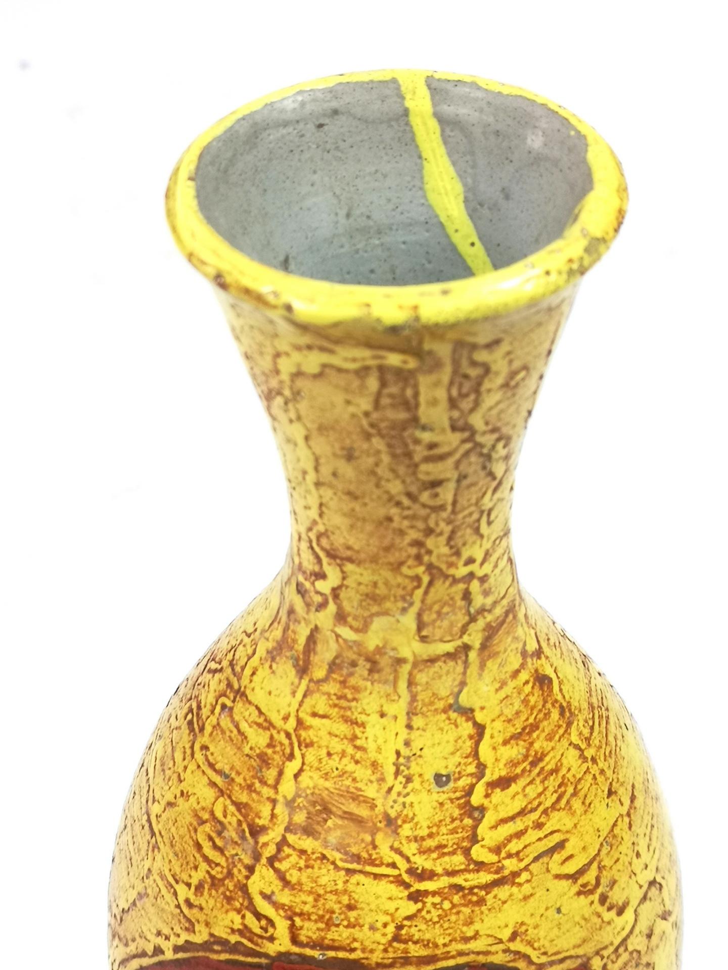 Large Phoenix Motif Hand Made Mid-Century Vase by Ceramicist Illes, 1970's In Good Condition For Sale In Budapest, HU
