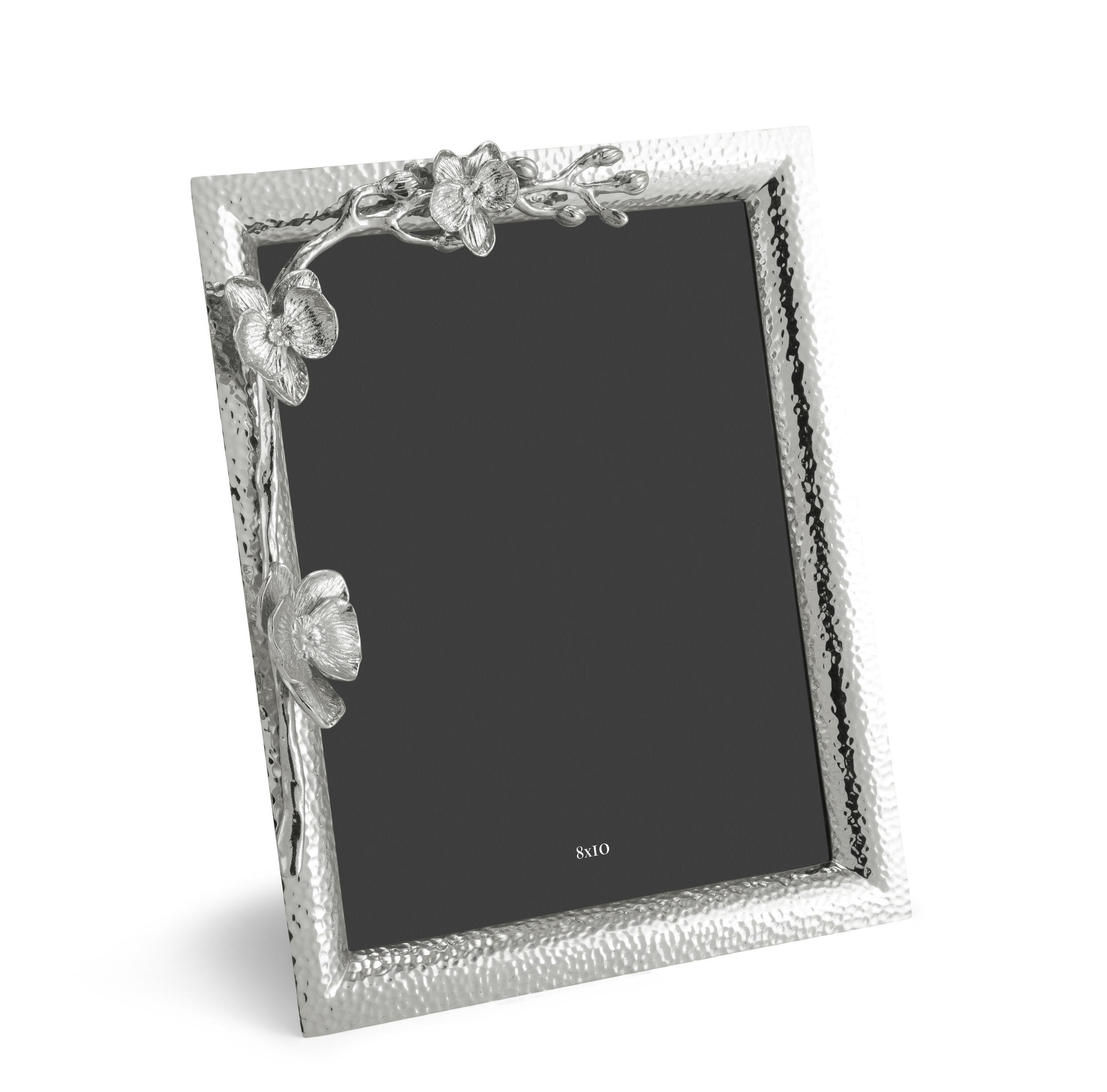 Marco de fotos grande con diseño de orquídeas blancas, fabricado en metal niquelado. Francés en venta