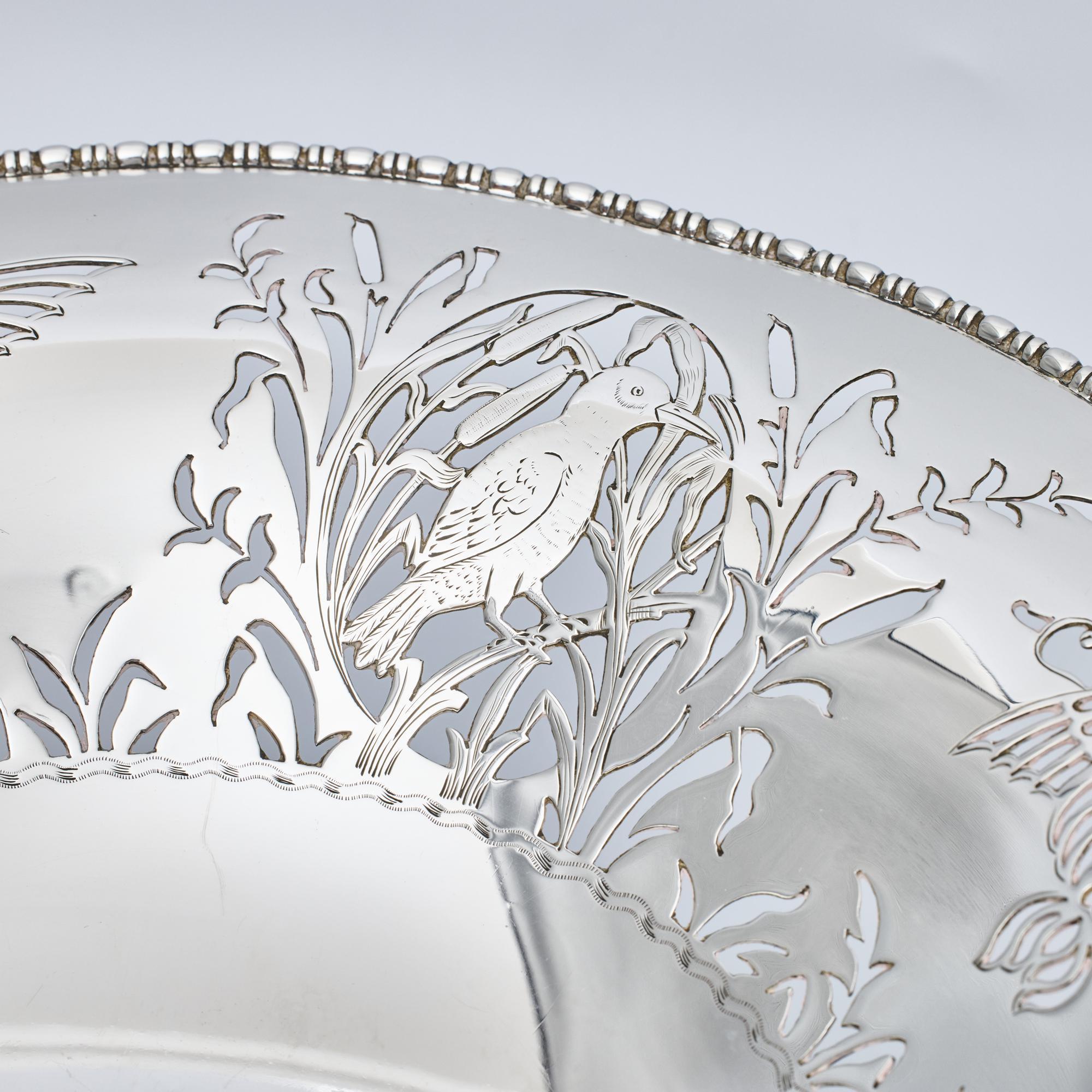 Large pierced silver tazza In Good Condition For Sale In London, GB