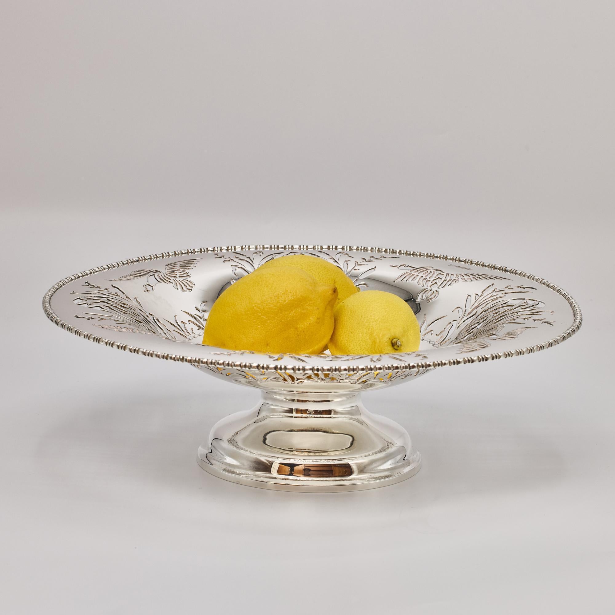 Mid-20th Century Large pierced silver tazza For Sale