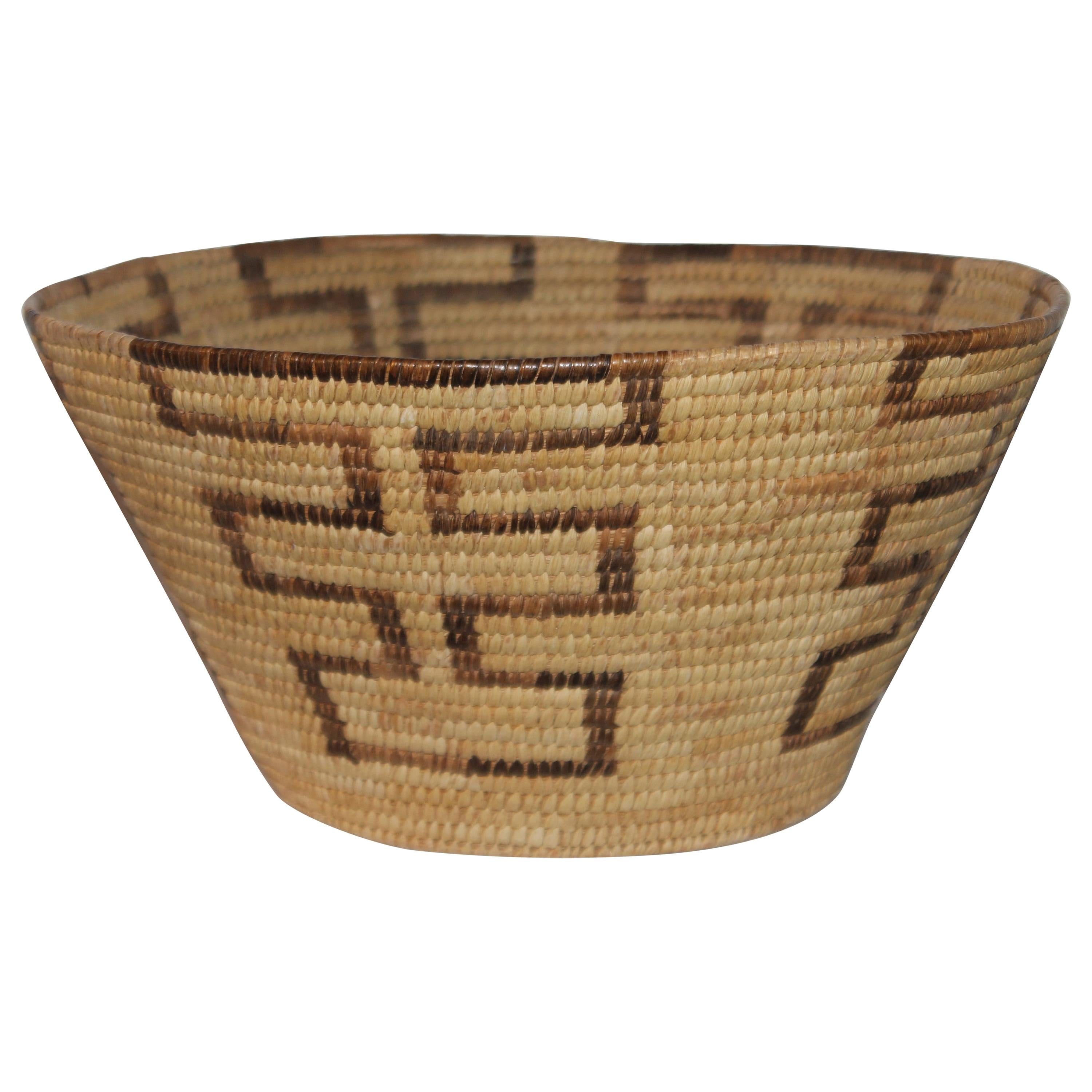 Large Pima Geometric Indian Basket