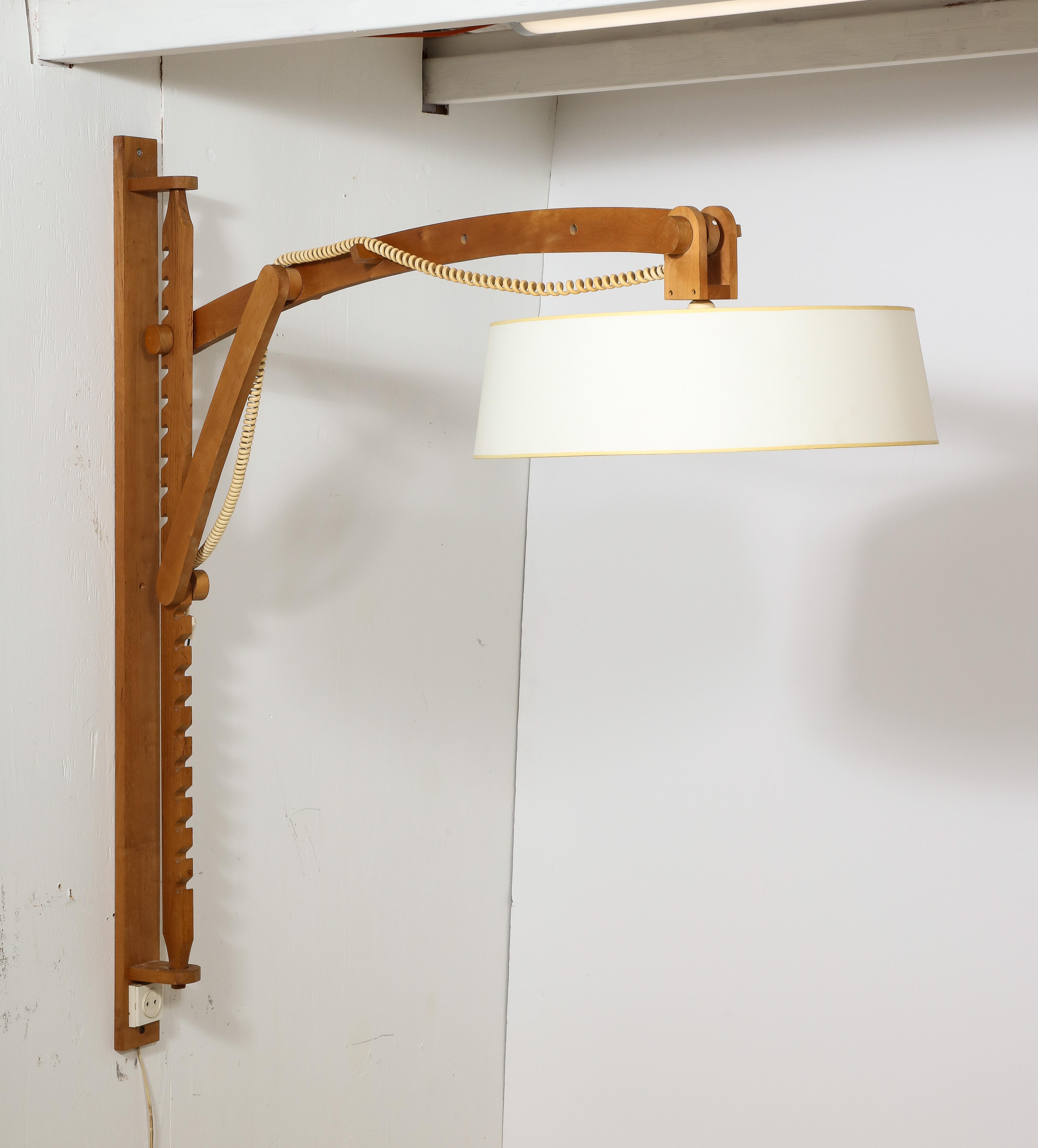 Very large solid pine adjustable wall light fixture.
Pair available

55x65x8