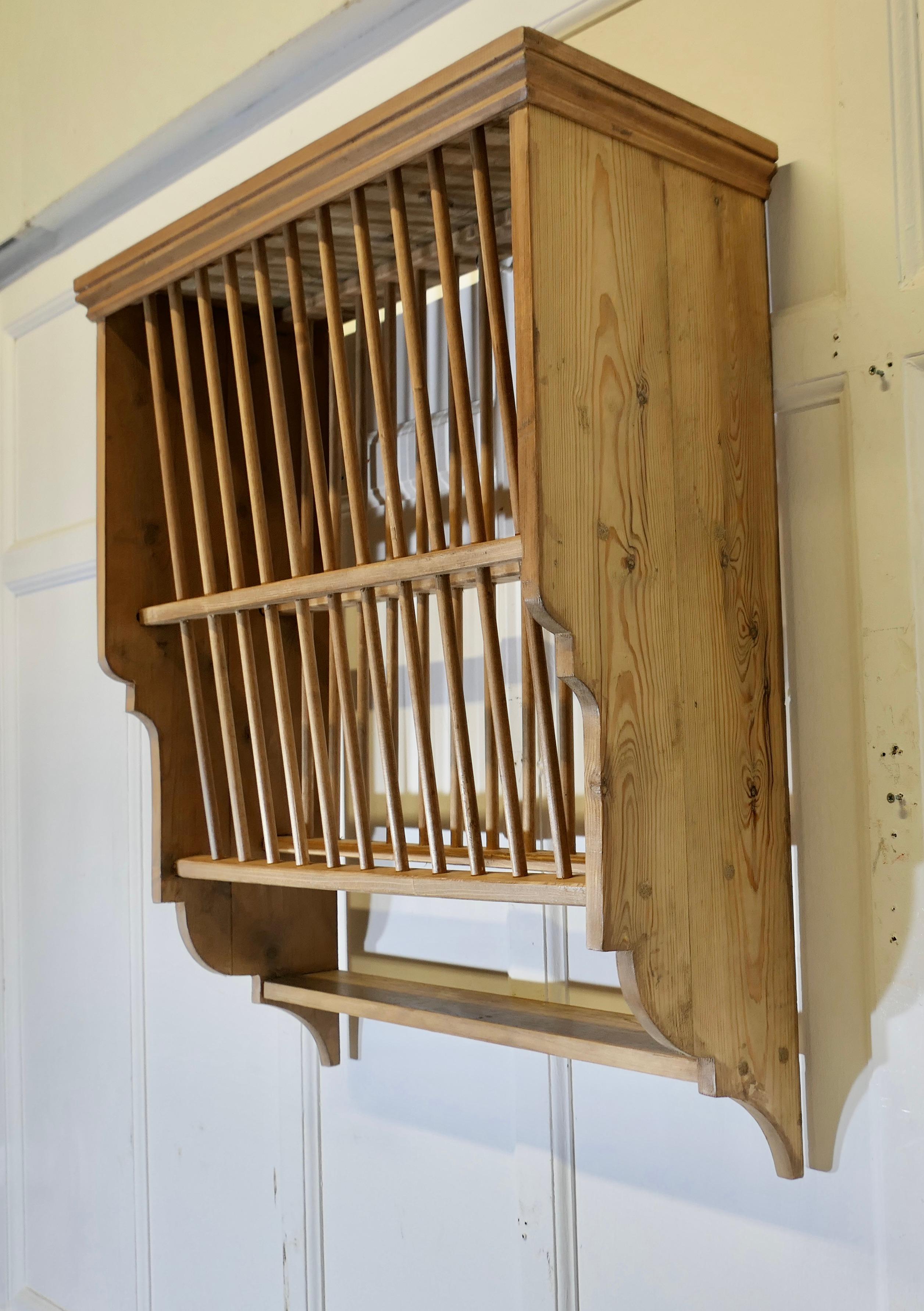 Large Pine Wall Hanging Plate Draining Rack 1