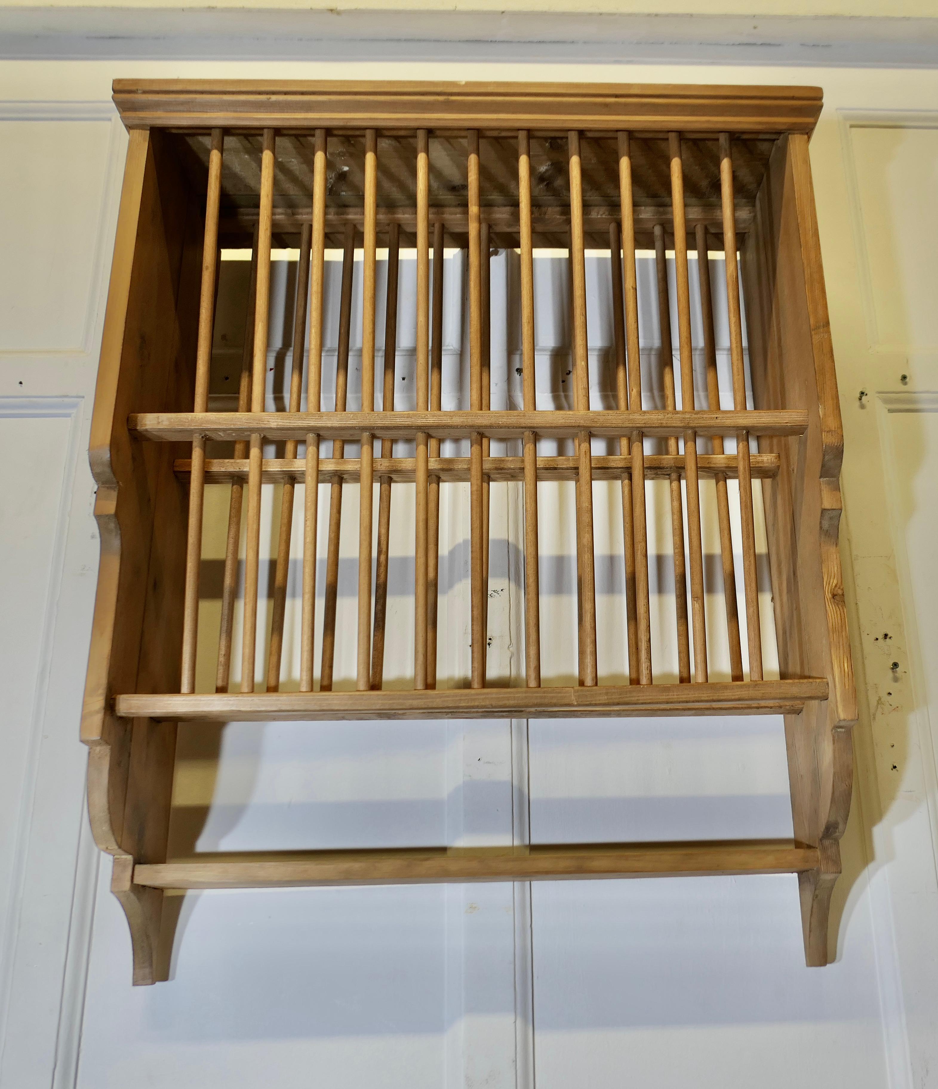 Large Pine Wall Hanging Plate Draining Rack 2