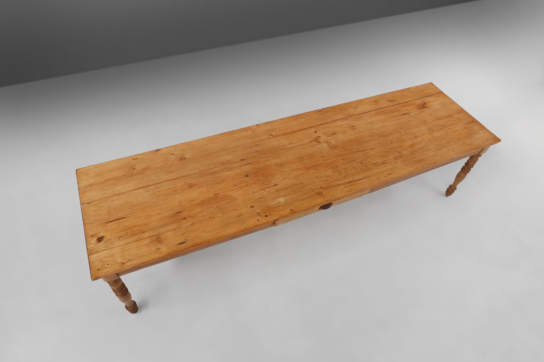 Large pine wood farm table with drawer and turned legs, France, 1850s 8