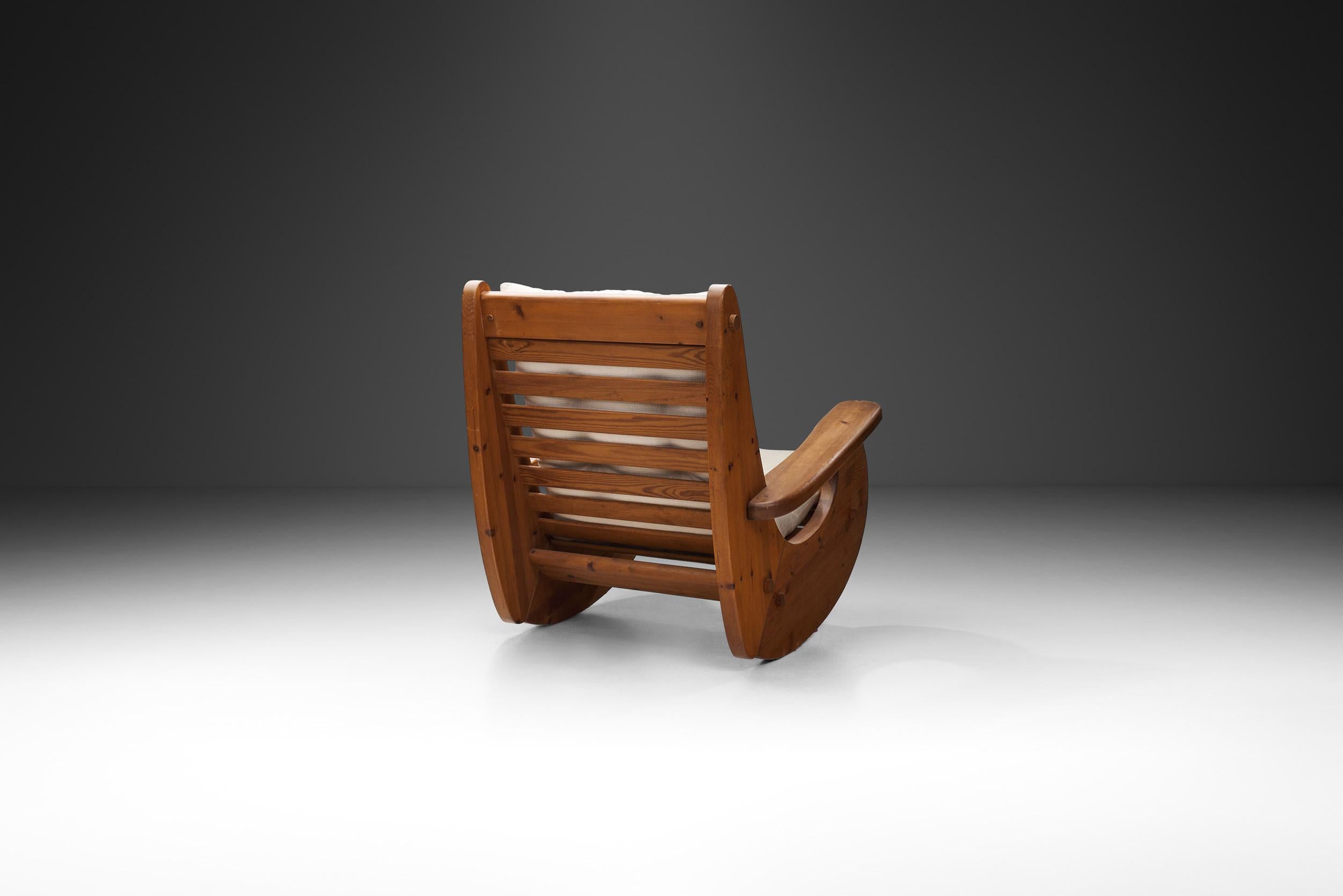 Dutch Large Pine Wood Rocking Chair, The Netherlands 1970s For Sale