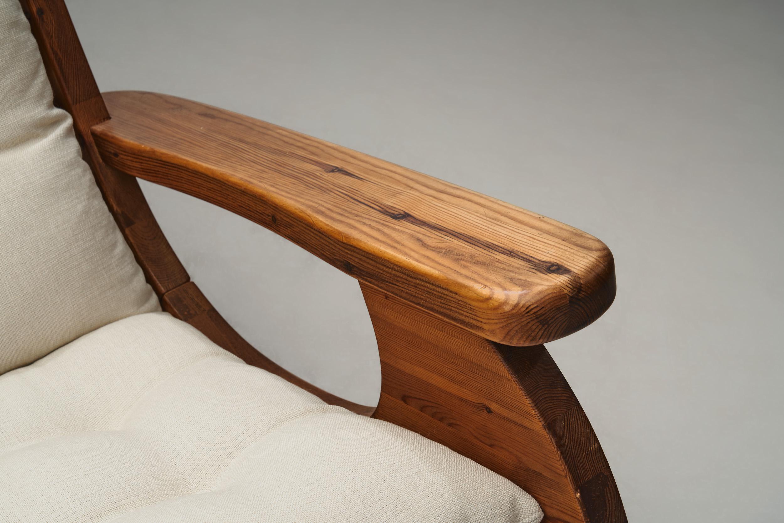 Sillas mecedoras grandes de madera de pino, Países Bajos Años 70 en venta 7