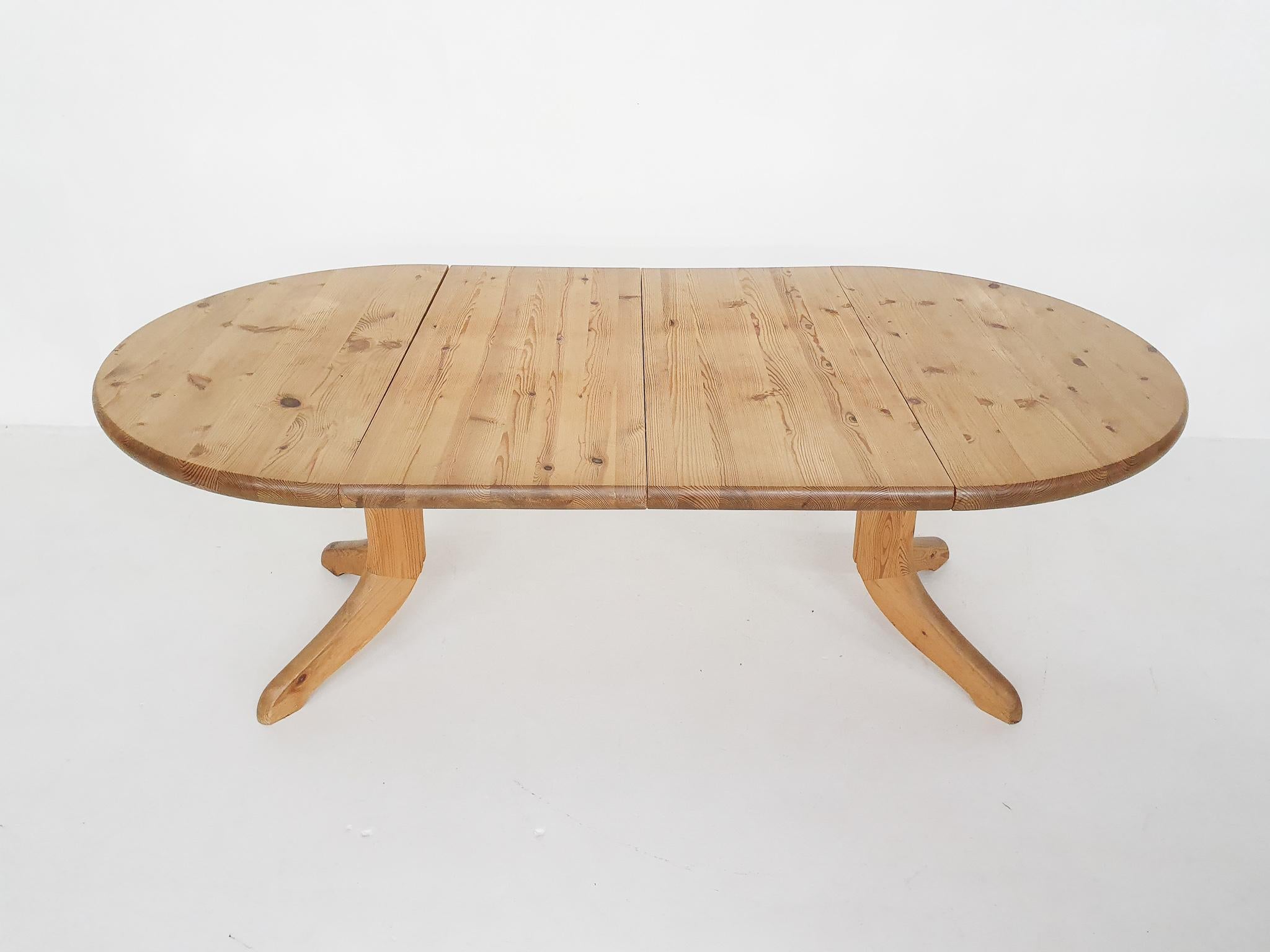 Danish Large Pinewood Extendable Dining Table, Attrb. Riainer Daumiller, 1970's