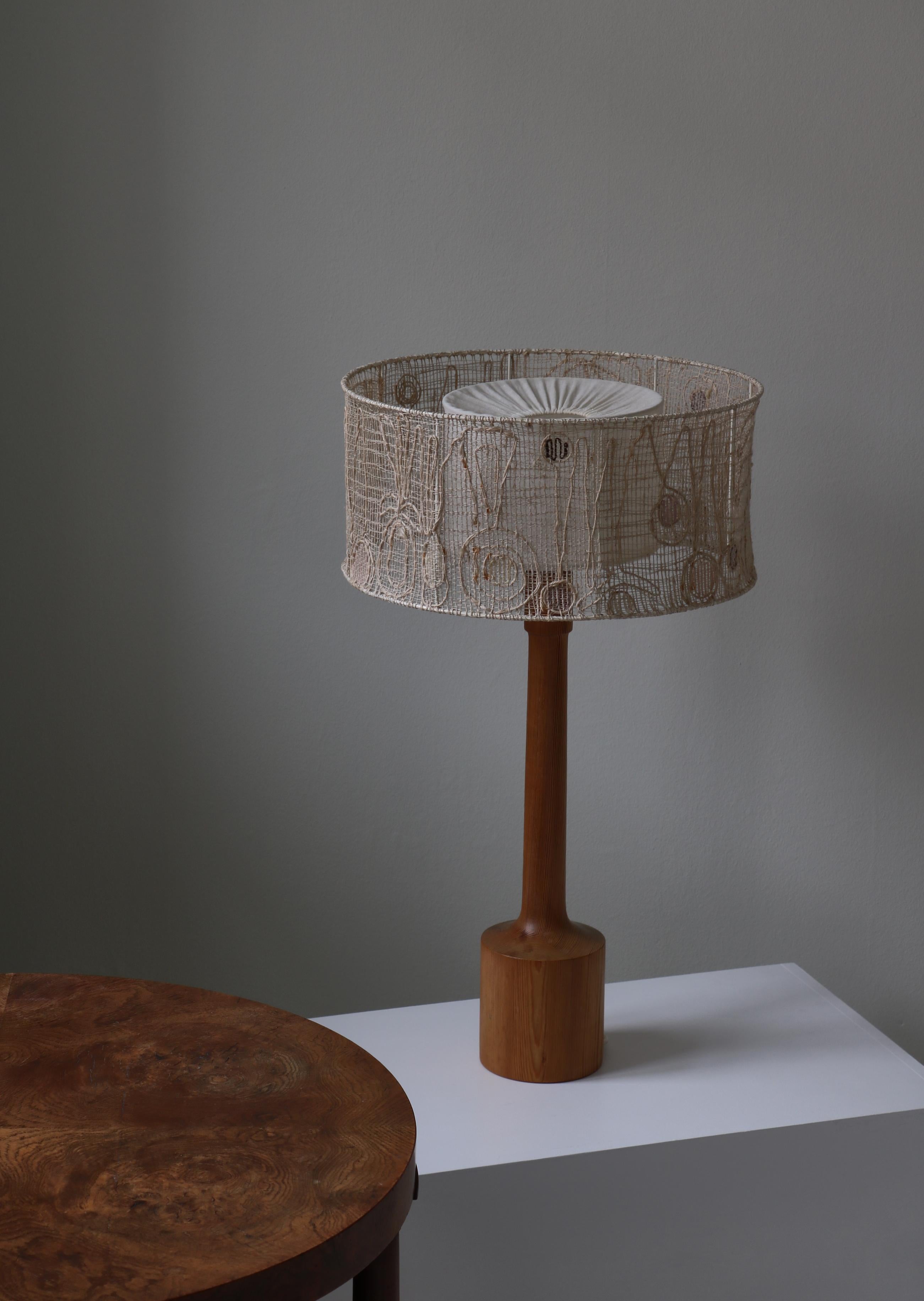 Large Pinewood Table Lamp, Handmade Shade Marianne von Münchow, Sweden, 1960s For Sale 4