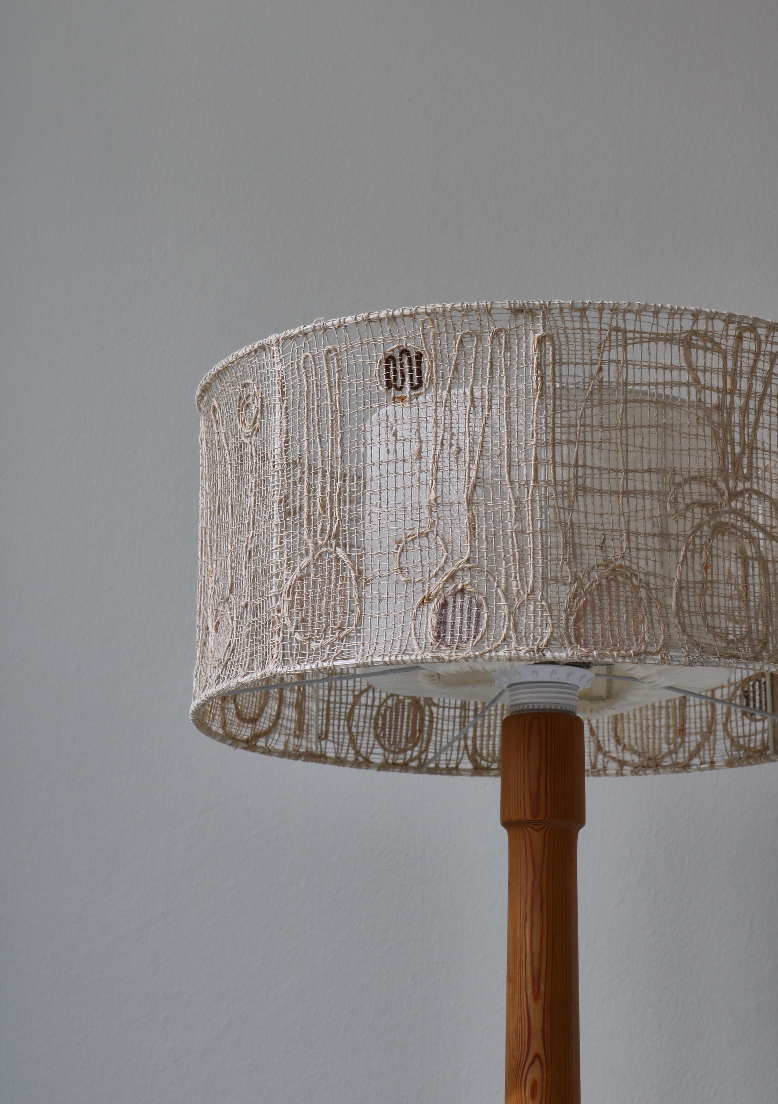 Swedish Large Pinewood Table Lamp, Handmade Shade Marianne von Münchow, Sweden, 1960s For Sale