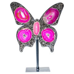 Grandes ailes de papillon en agate rose sur Stand en métal (7.5 lbs) 