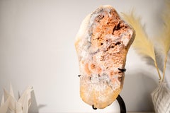 Grande fetta di geode di ametista rosa con quarzo rosa pastello