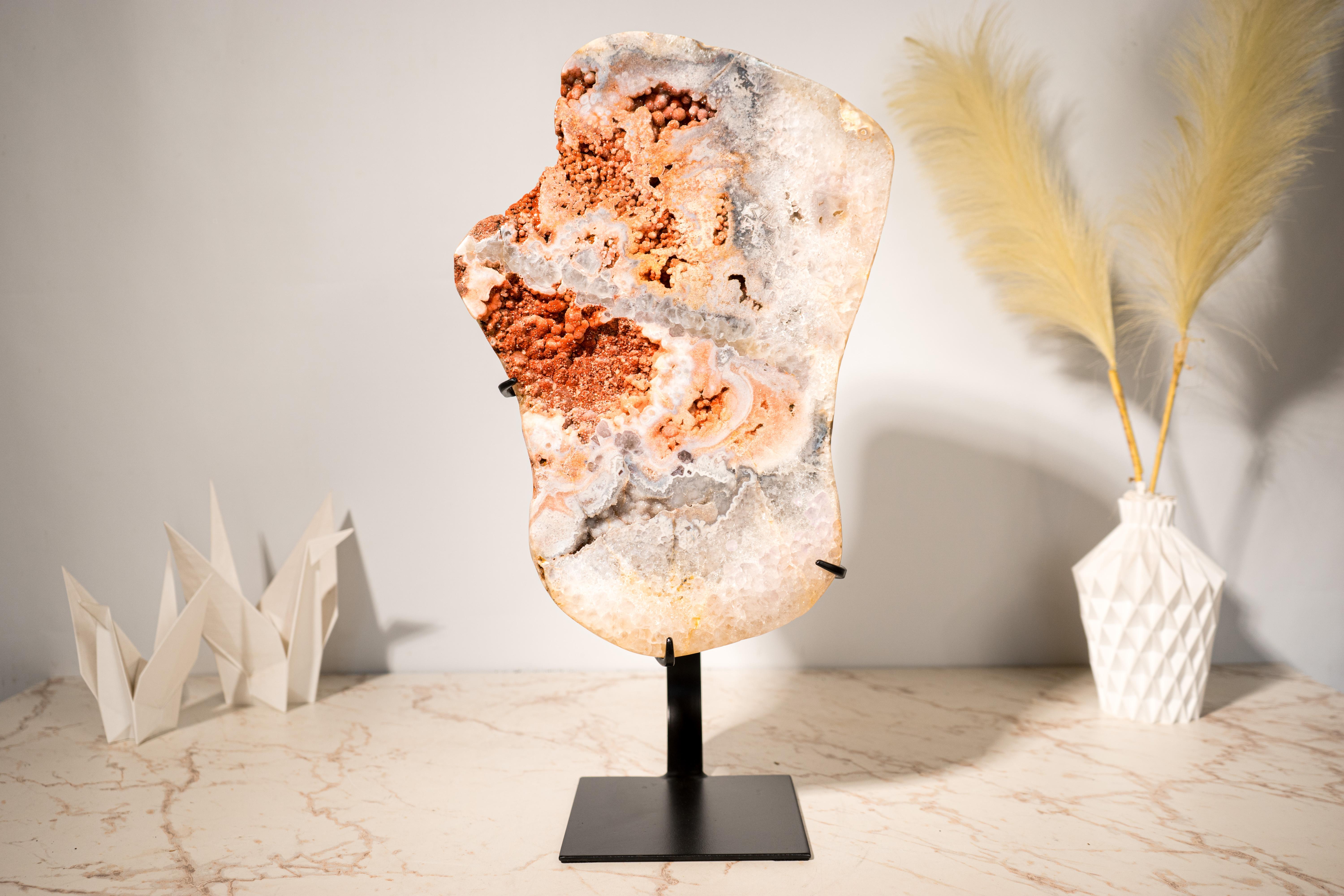 Gran Rodaja de Geoda de Amatista Rosa con Cuarzo Rosa Pastel Brasileño en venta