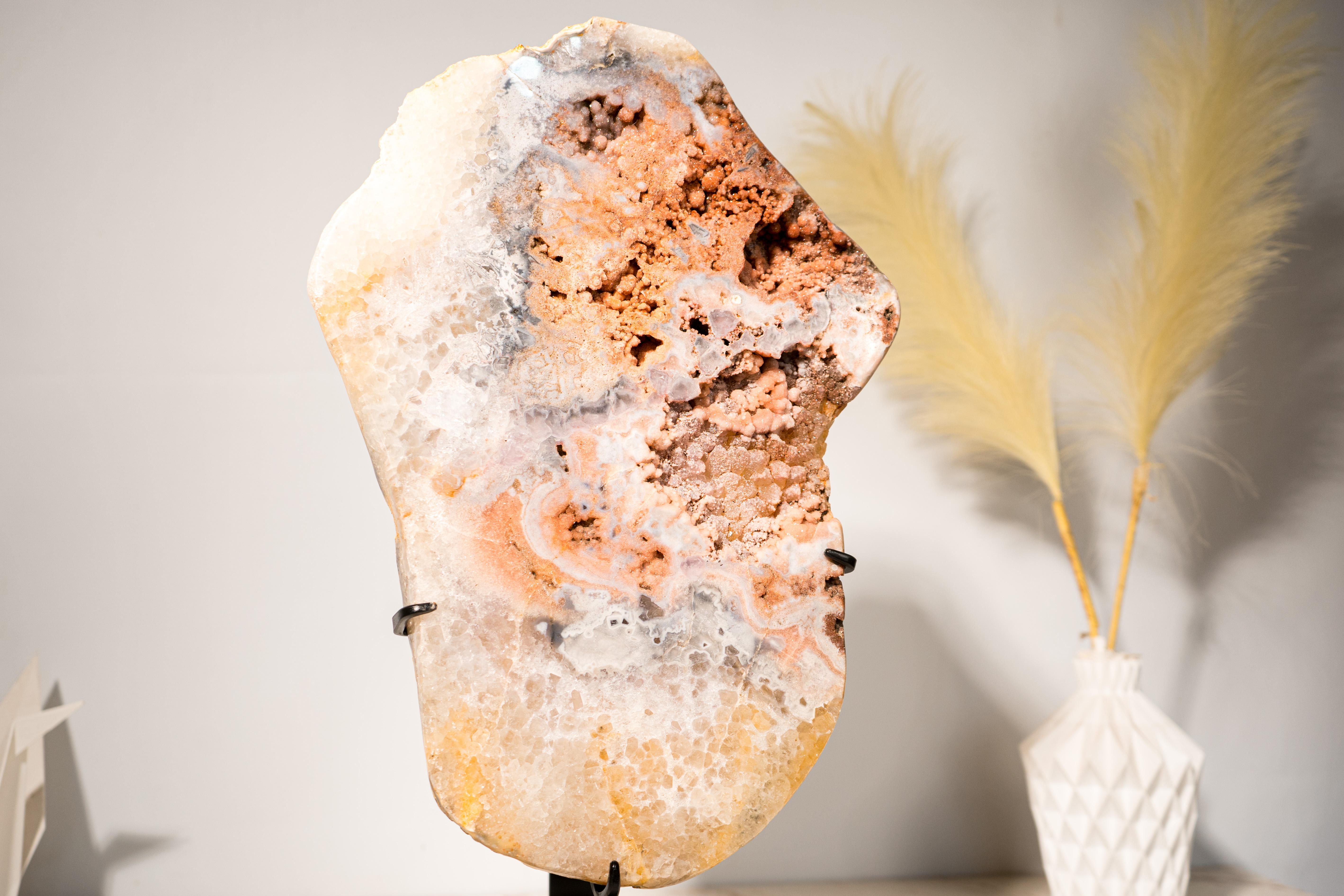 Gran Rodaja de Geoda de Amatista Rosa con Cuarzo Rosa Pastel en venta 2