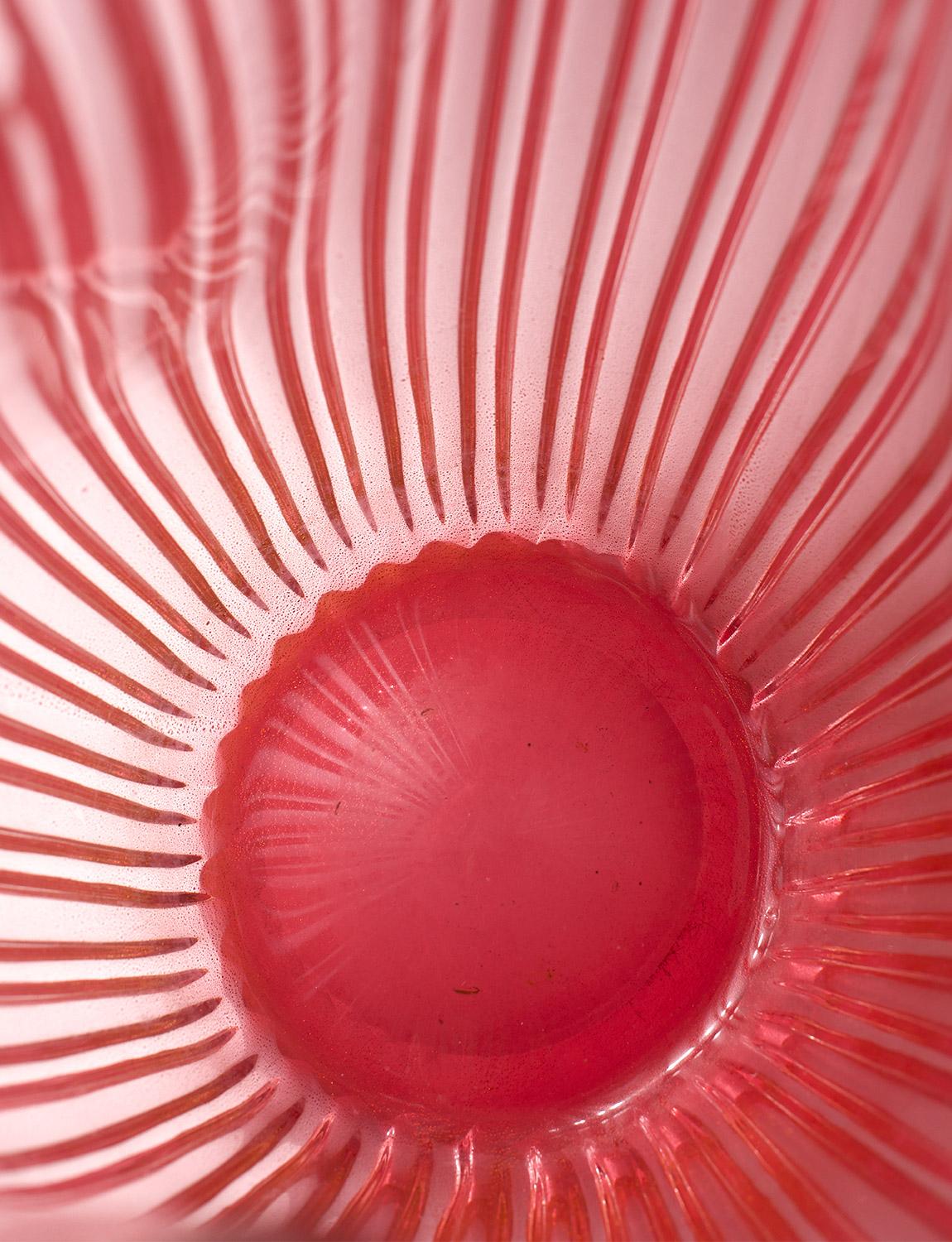 Grand vase en verre soufflé à la main Archimede Seguso rose et or des années 1950 en vente 6