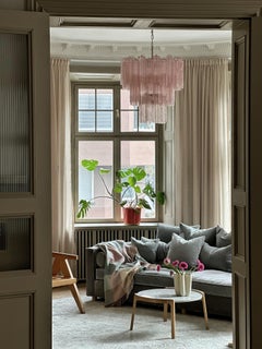 Grand lustre éclectique rose de Murano avec prismes formés de tubes TRONCHI