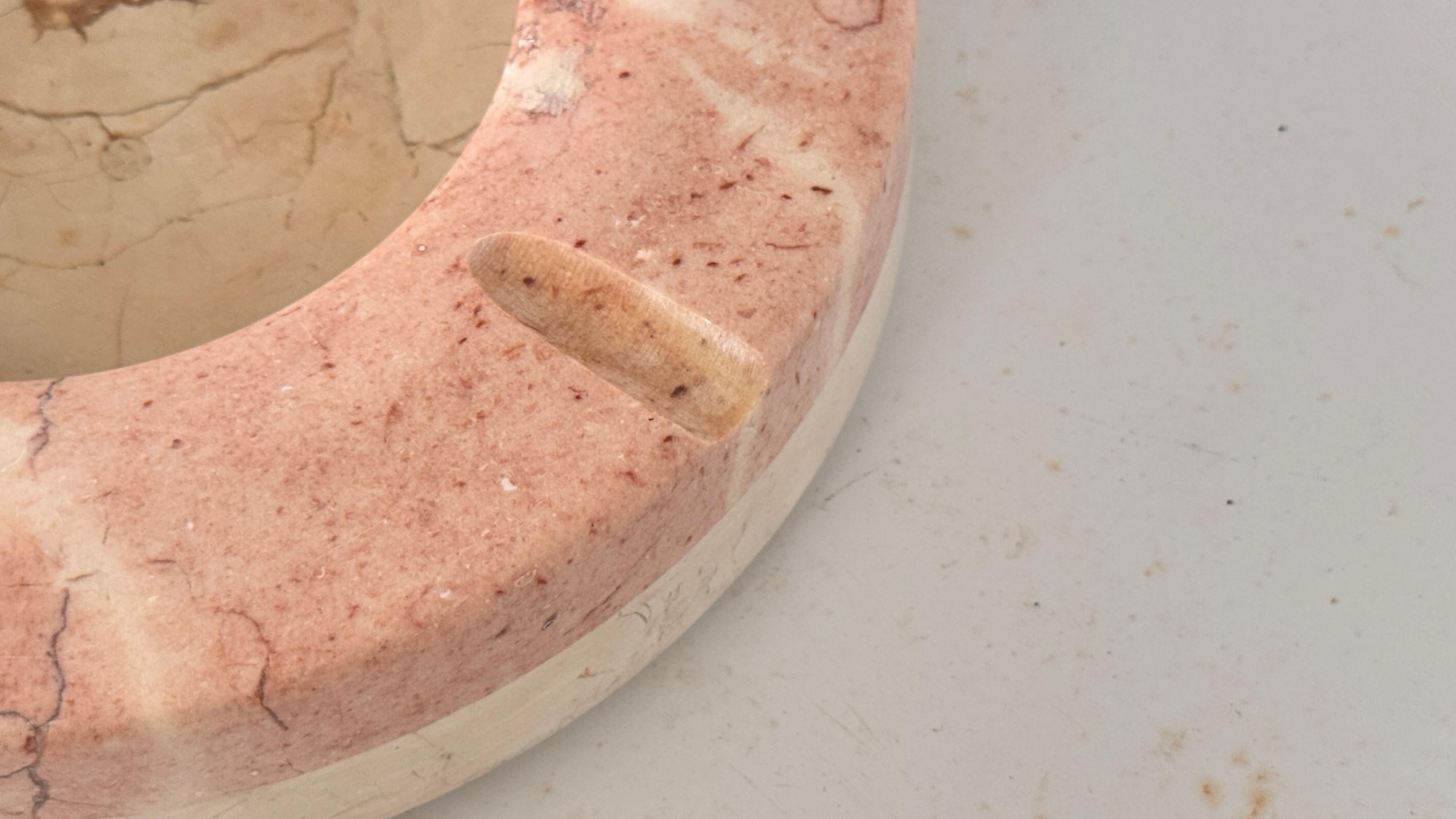 Großer Aschenbecher aus rosa Marmor - Italienische Mitte des Jahrhunderts - Skulpturales Dekorationsobjekt im Angebot 5